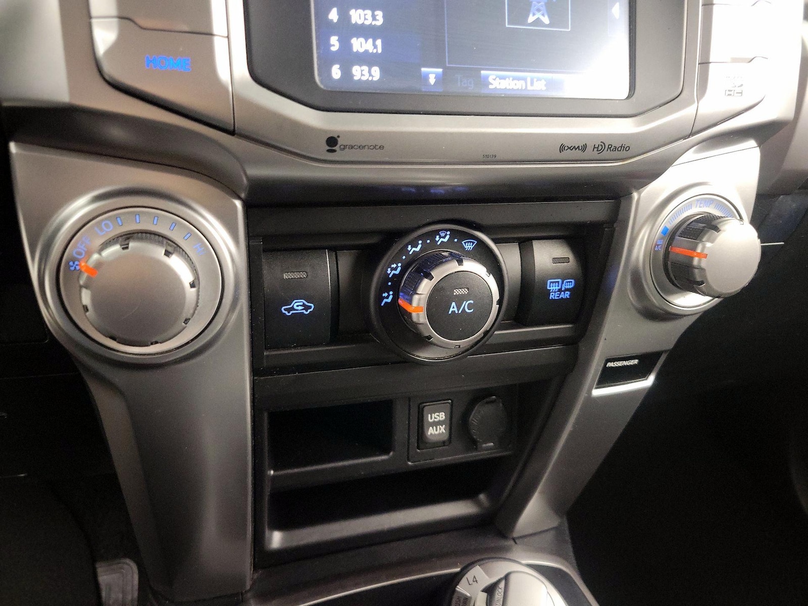 2017 Toyota 4Runner SR5 Premium - Photo 18