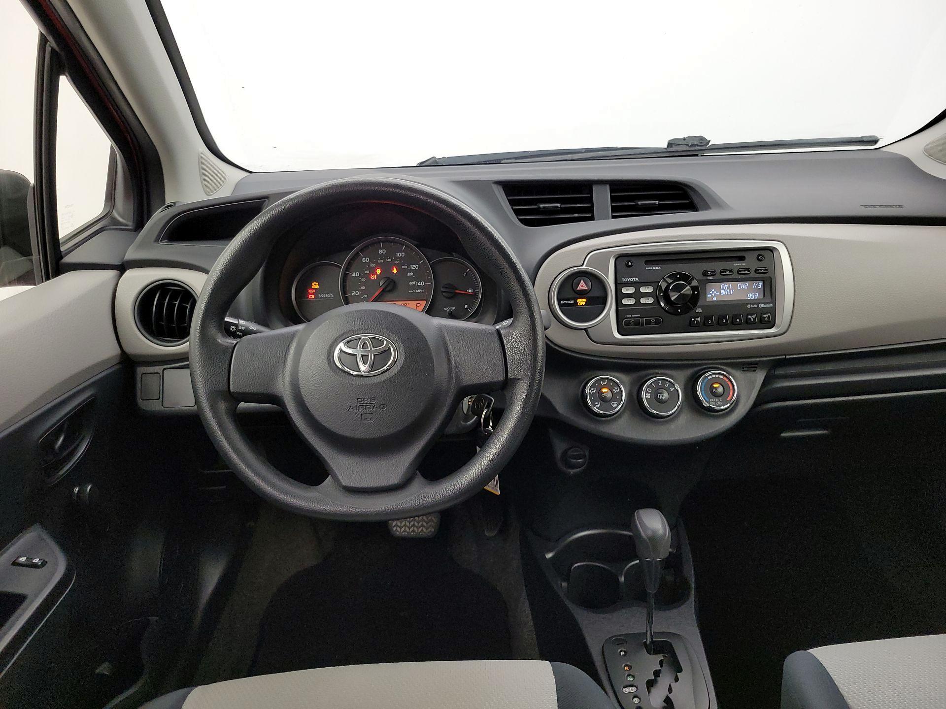 Thumbnail: 2014 Toyota Yaris - 10