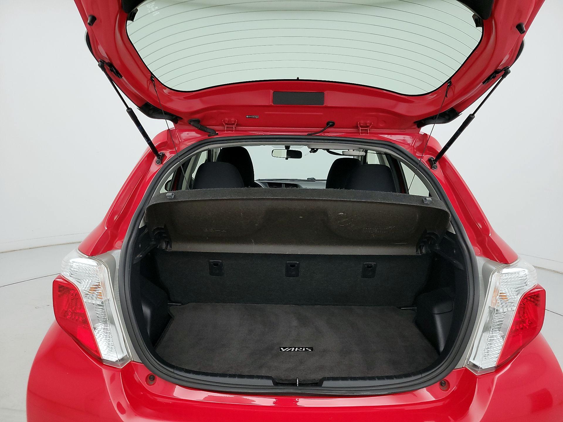 Thumbnail: 2014 Toyota Yaris - 19