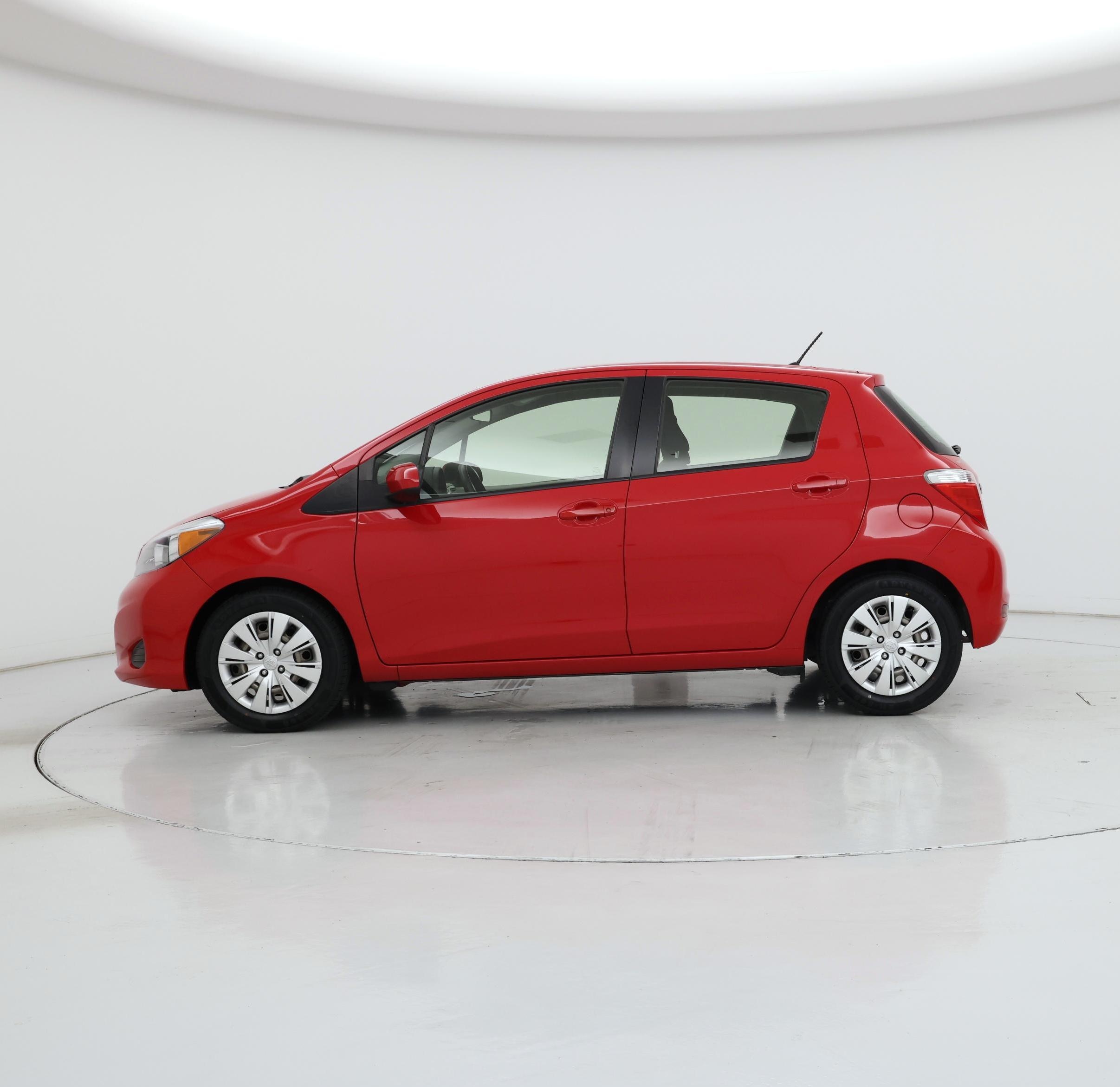 Thumbnail: 2014 Toyota Yaris - 3