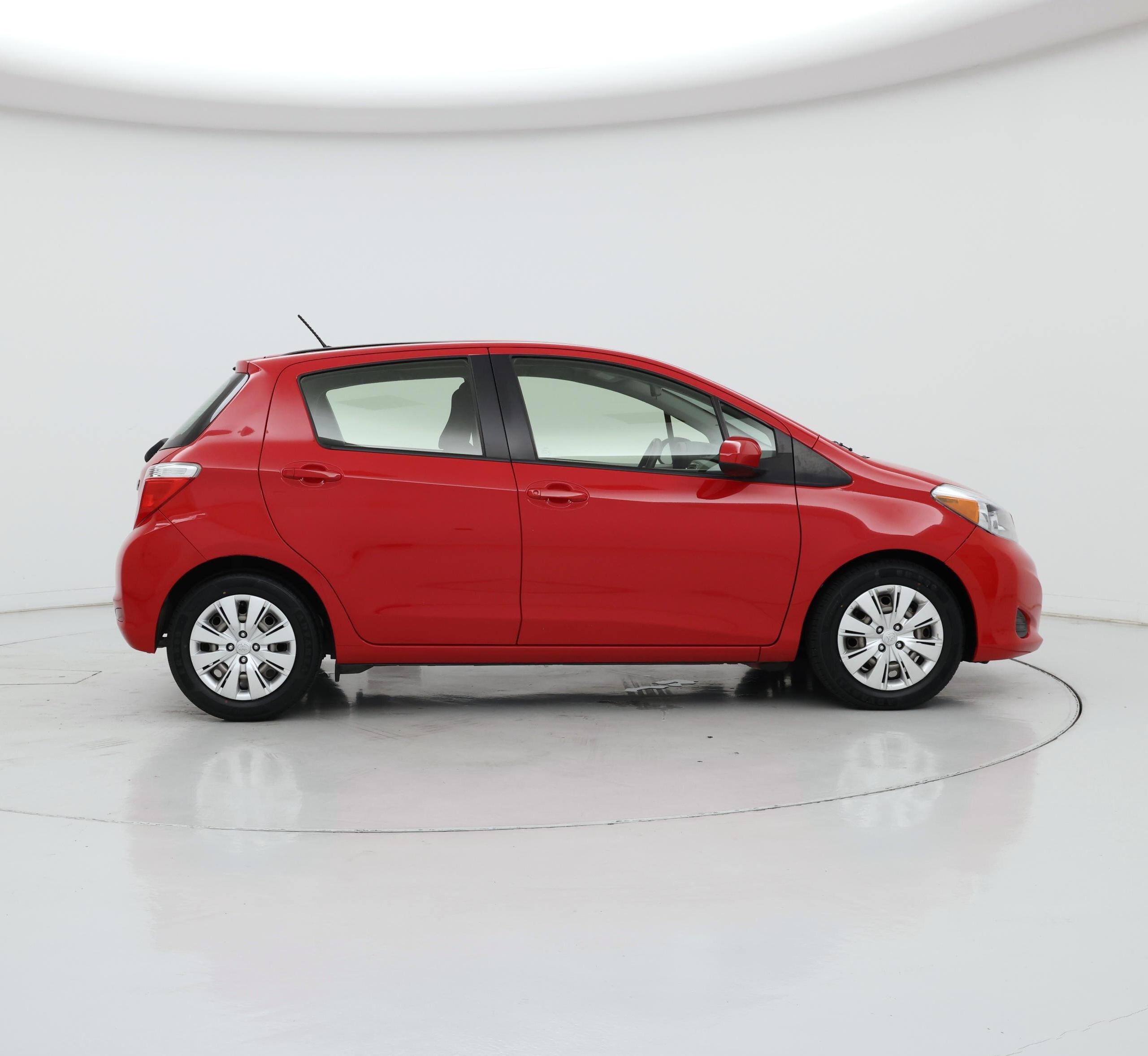 Thumbnail: 2014 Toyota Yaris - 7