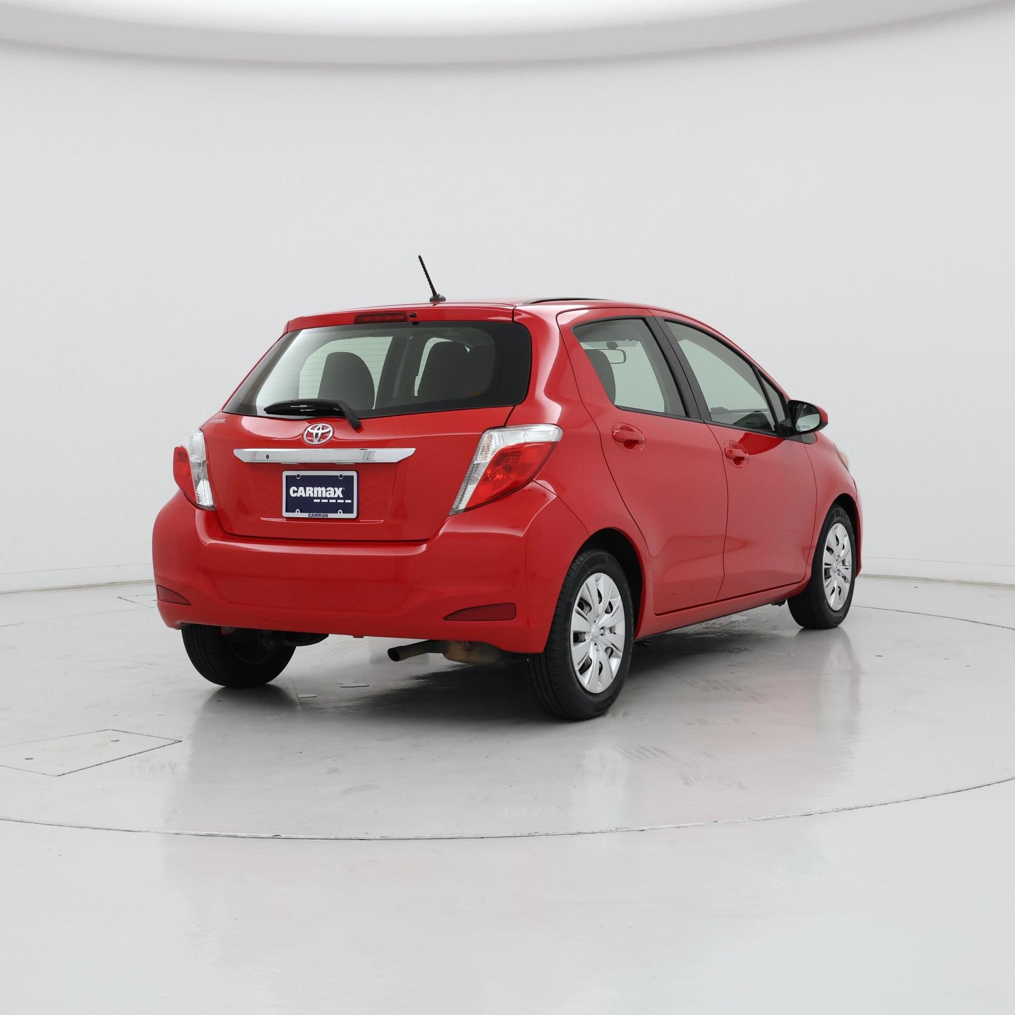 Thumbnail: 2014 Toyota Yaris - 8