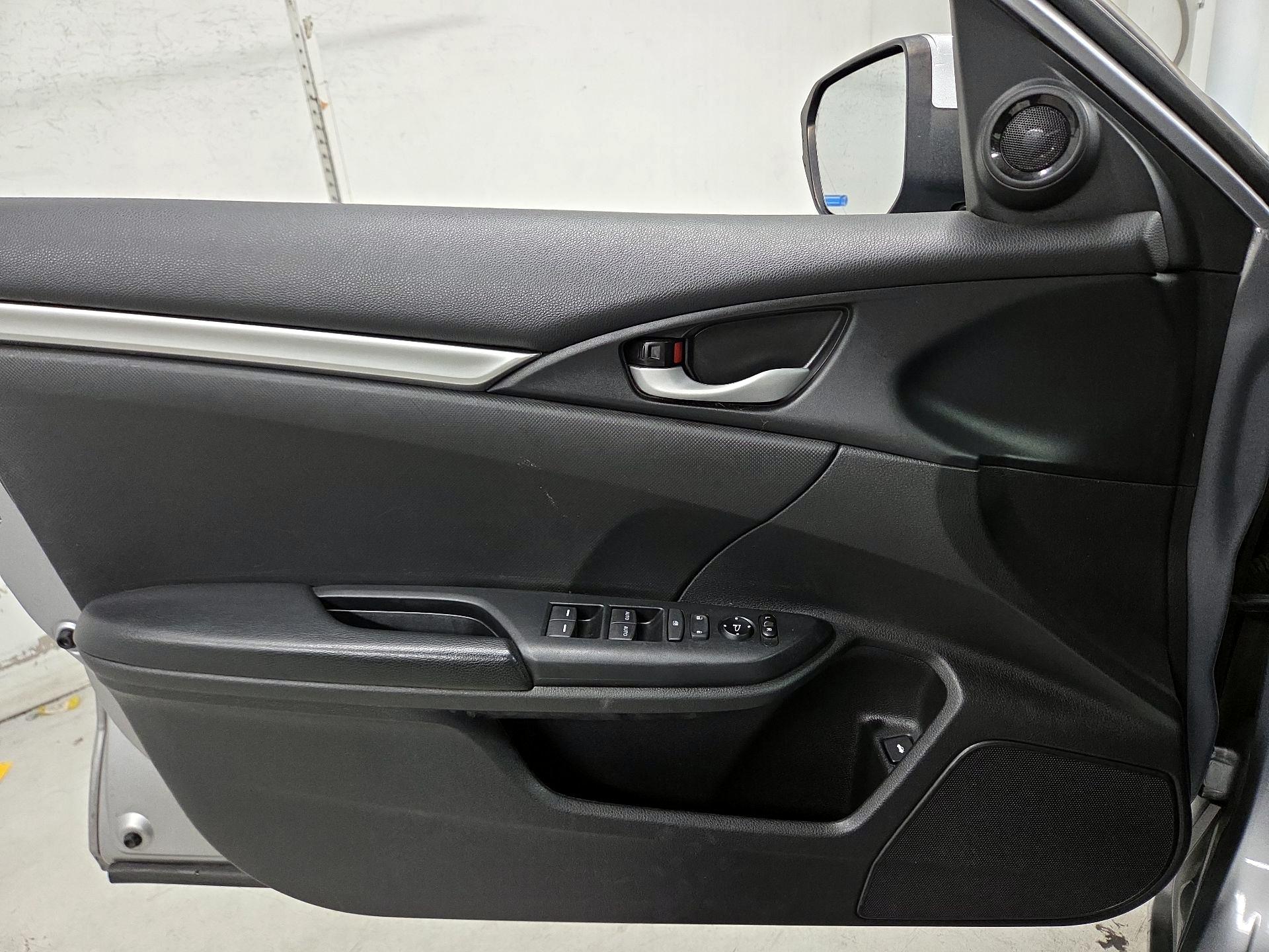 Thumbnail: 2020 Honda Civic - 12