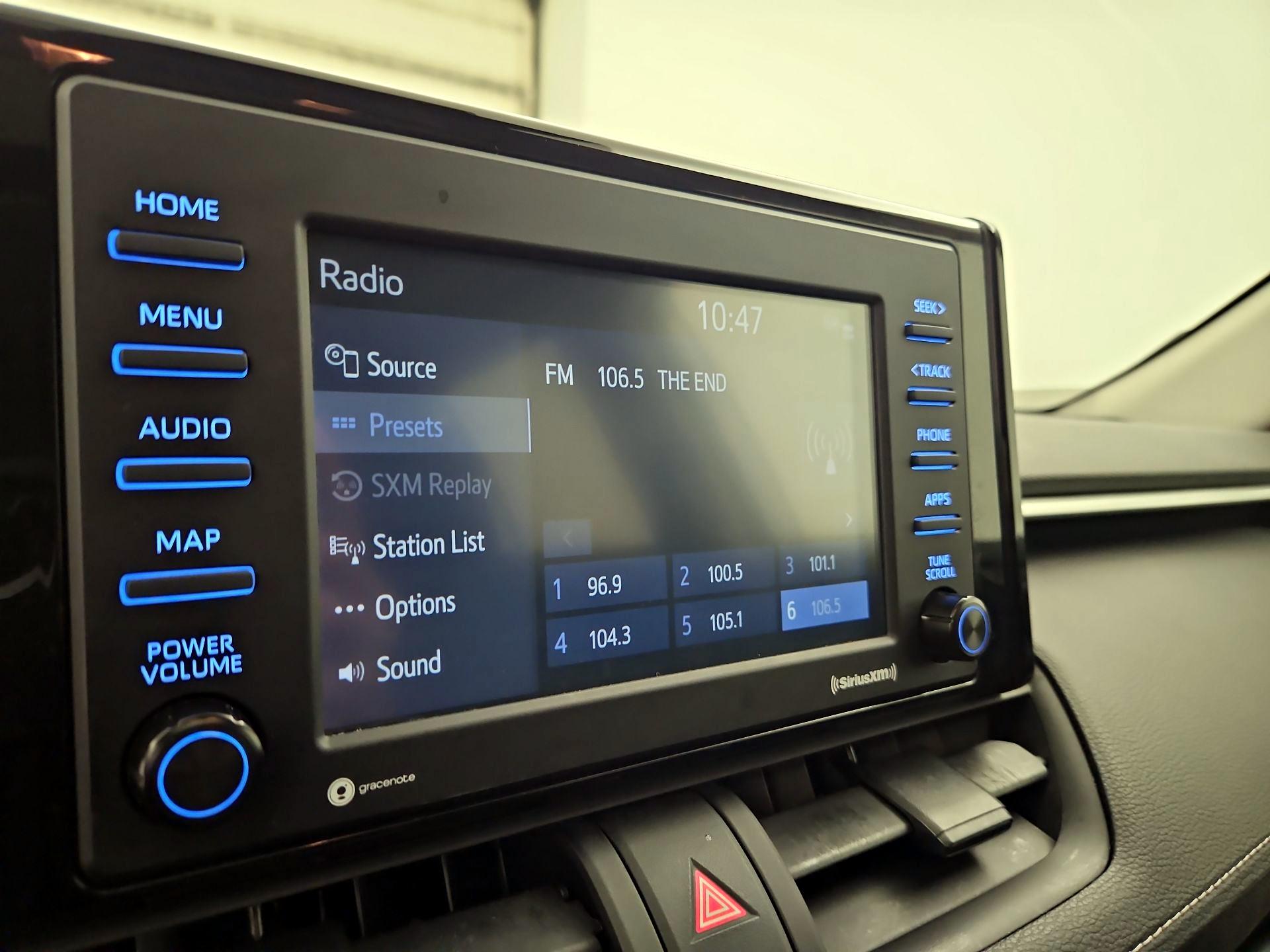 Thumbnail: 2021 Toyota RAV4 - 15