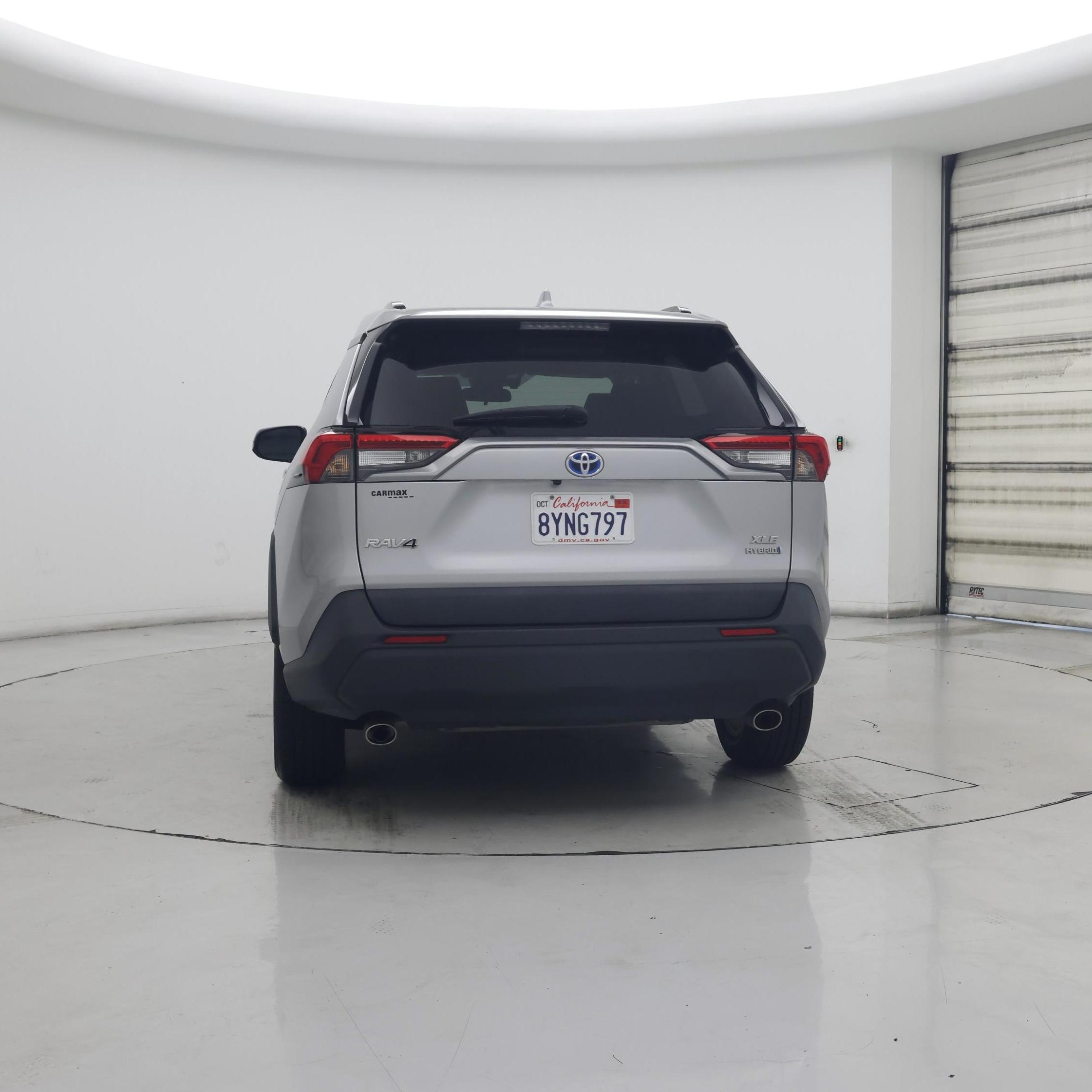 Thumbnail: 2021 Toyota RAV4 - 6