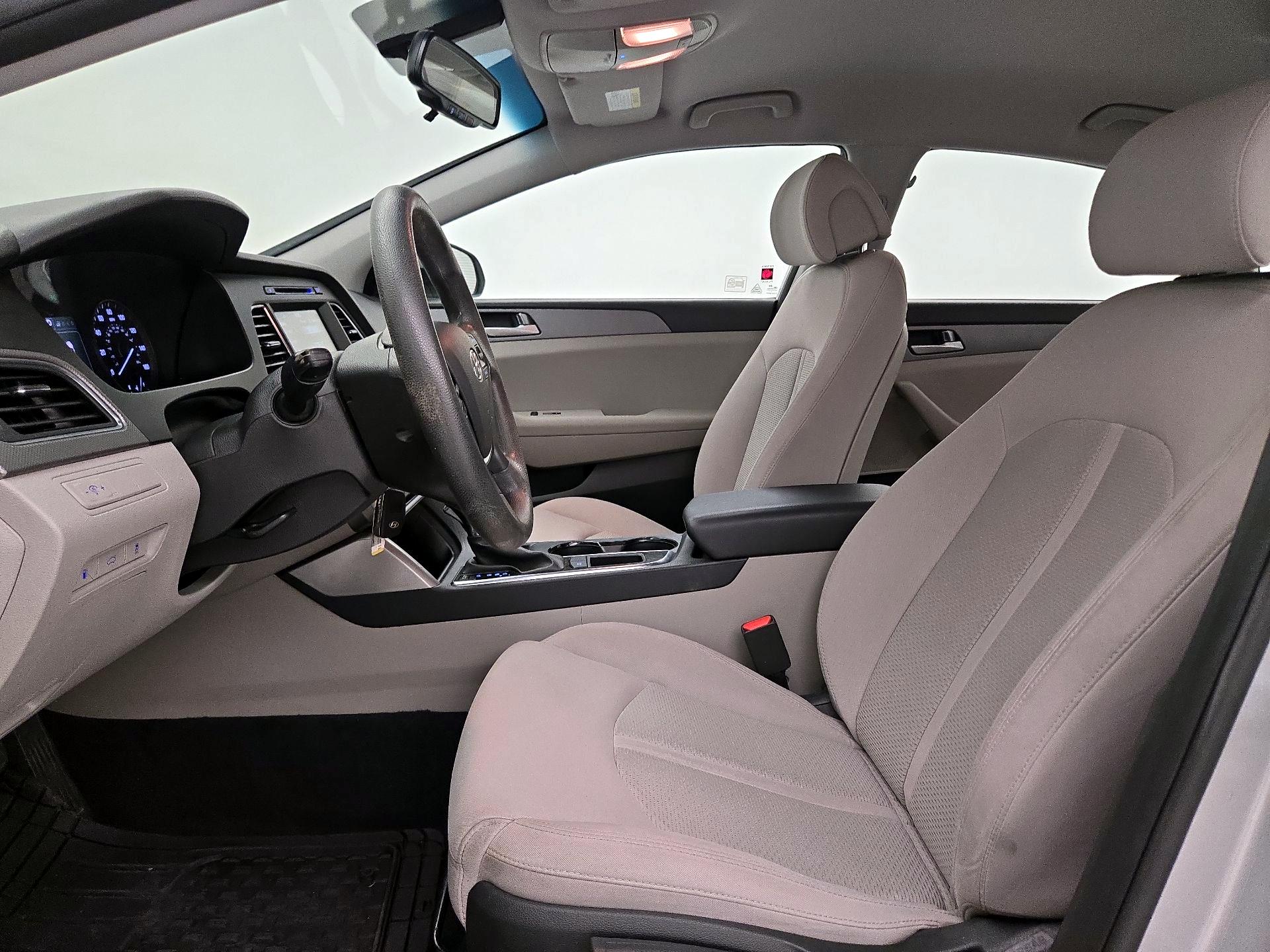Thumbnail: 2017 Hyundai Sonata - 11