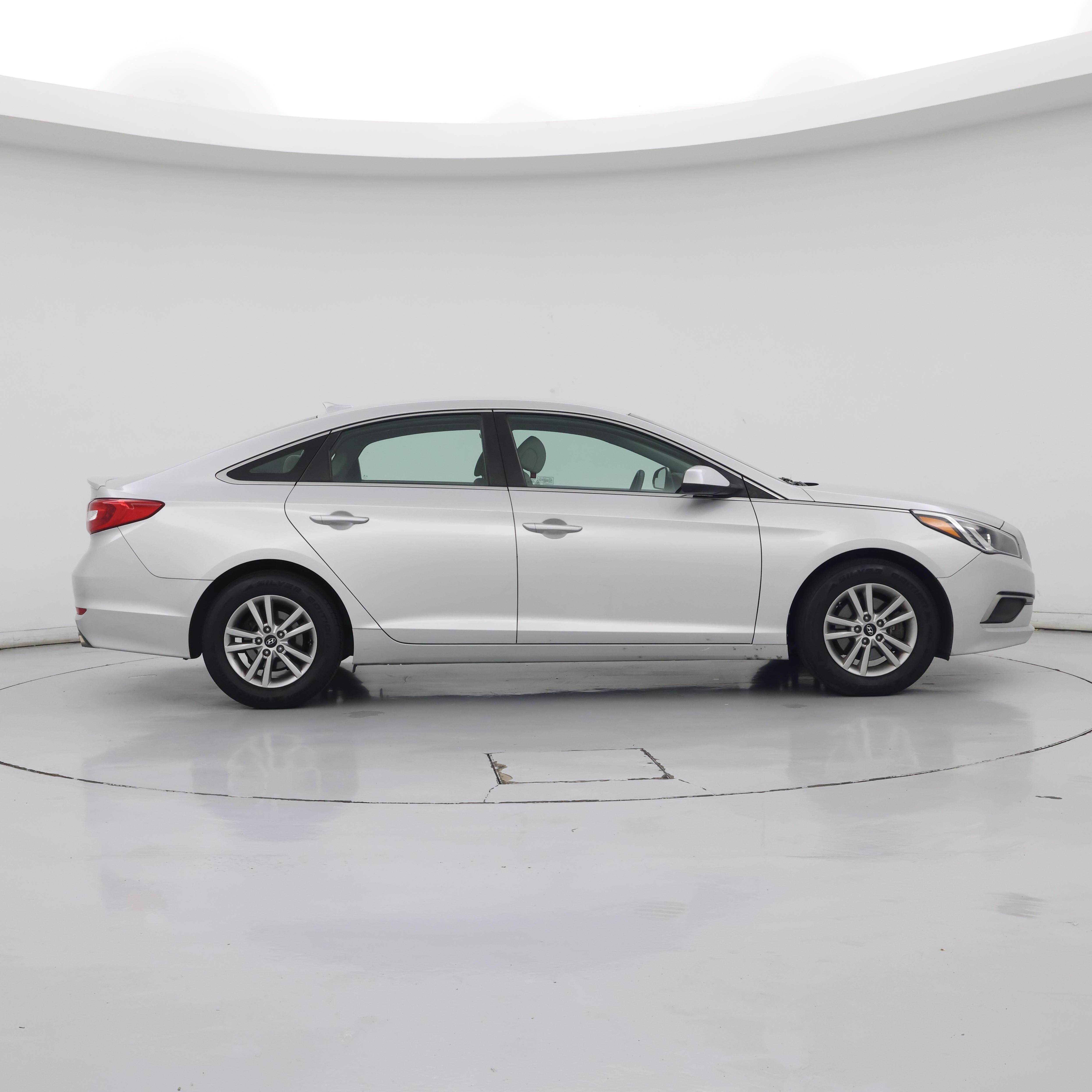 Thumbnail: 2017 Hyundai Sonata - 7