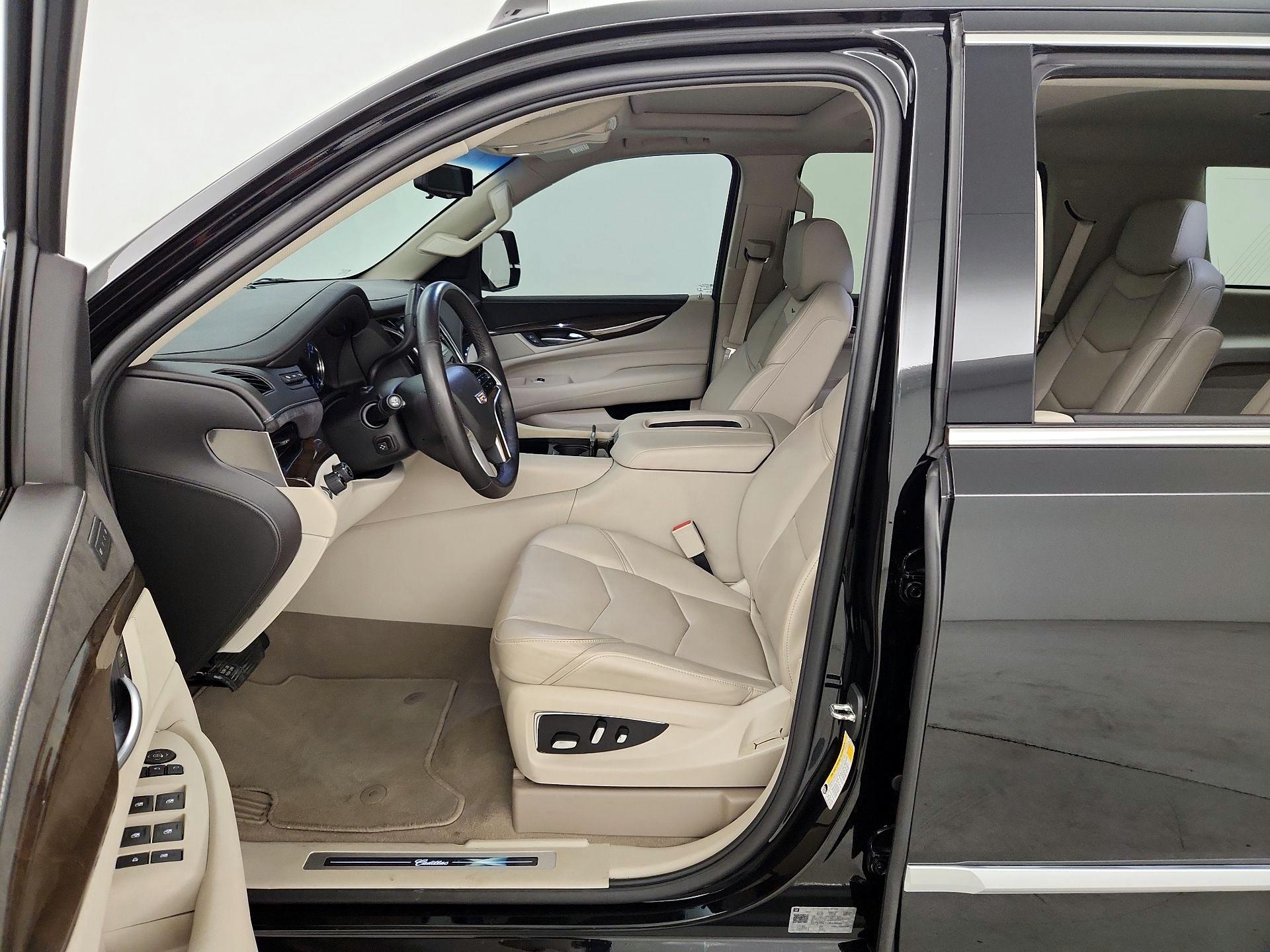 Thumbnail: 2018 Cadillac Escalade - 11