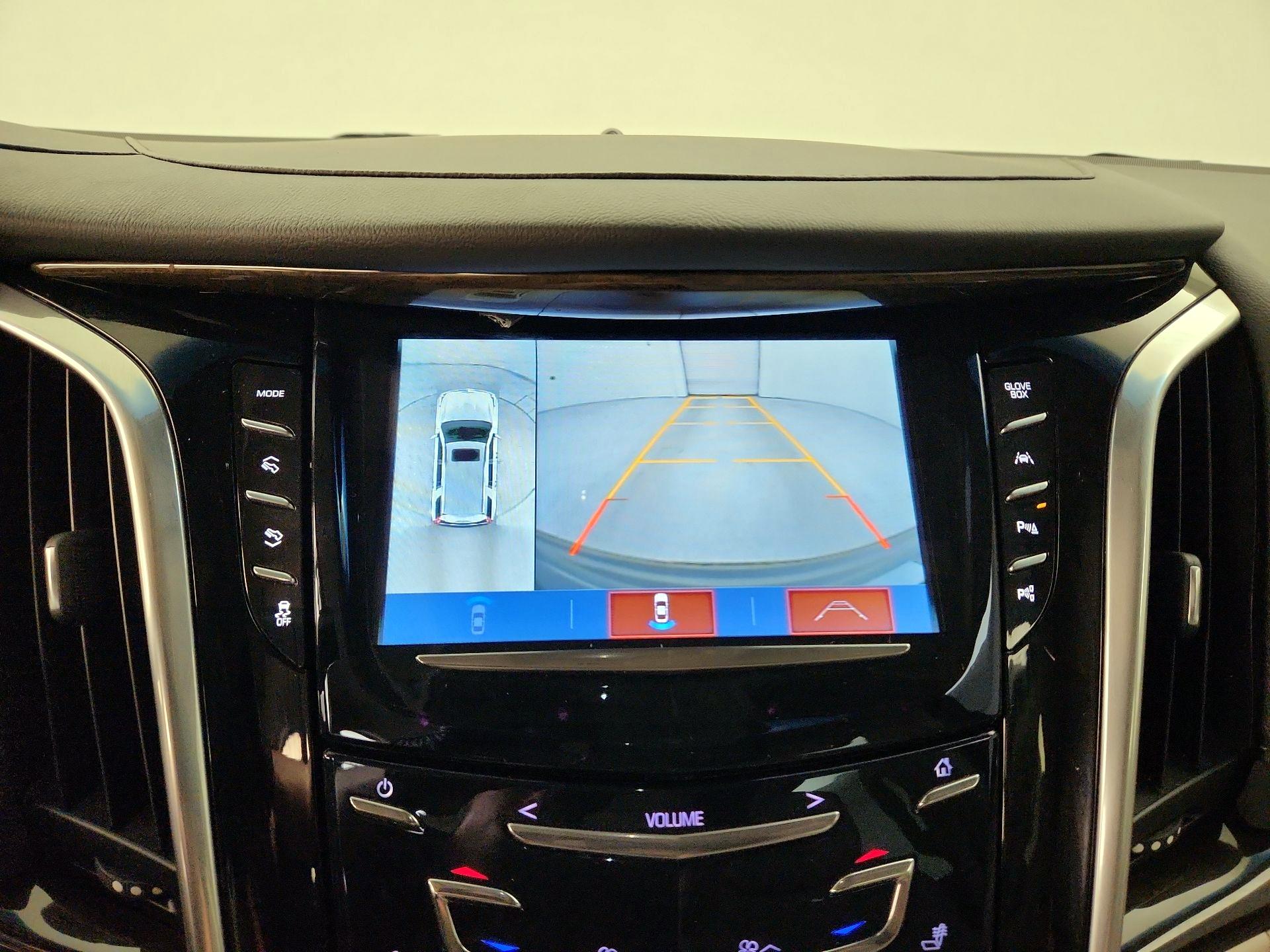 Thumbnail: 2018 Cadillac Escalade - 15