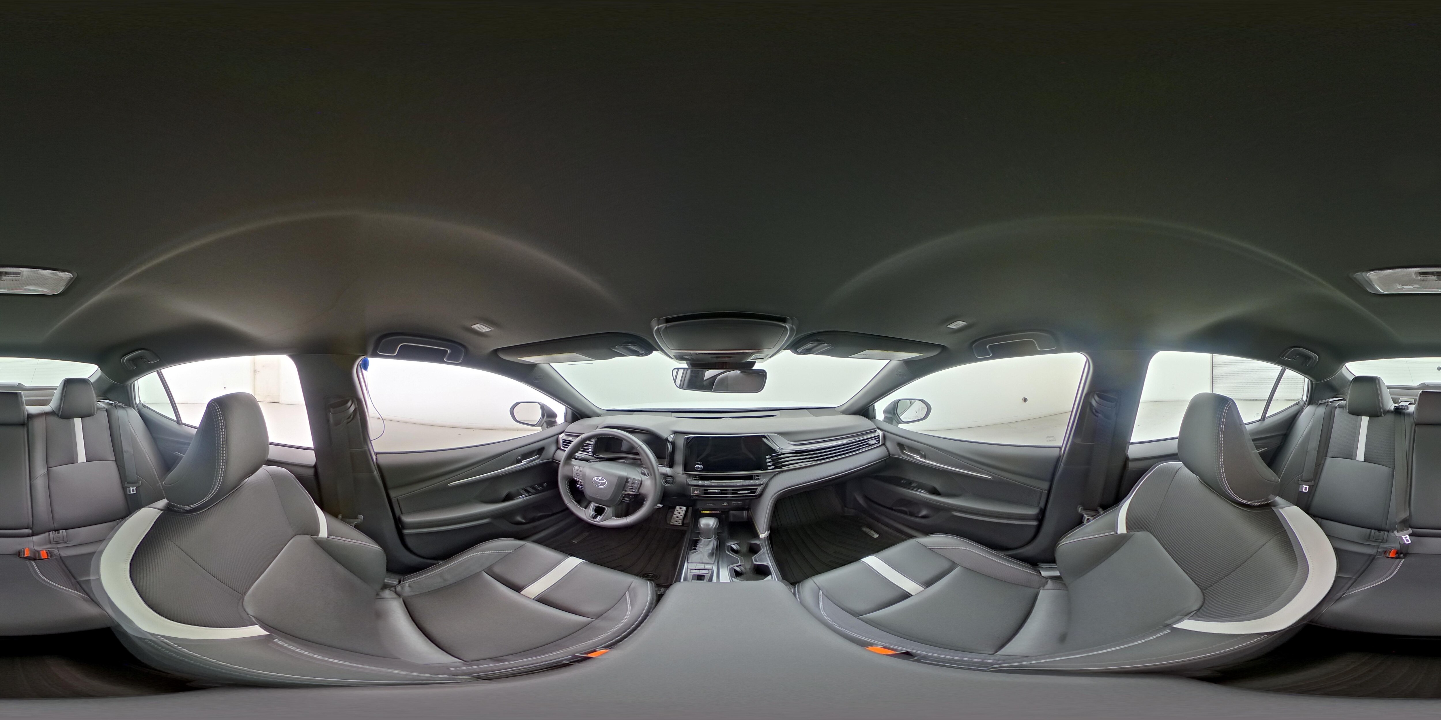 2025 Toyota Camry SE - Photo 24