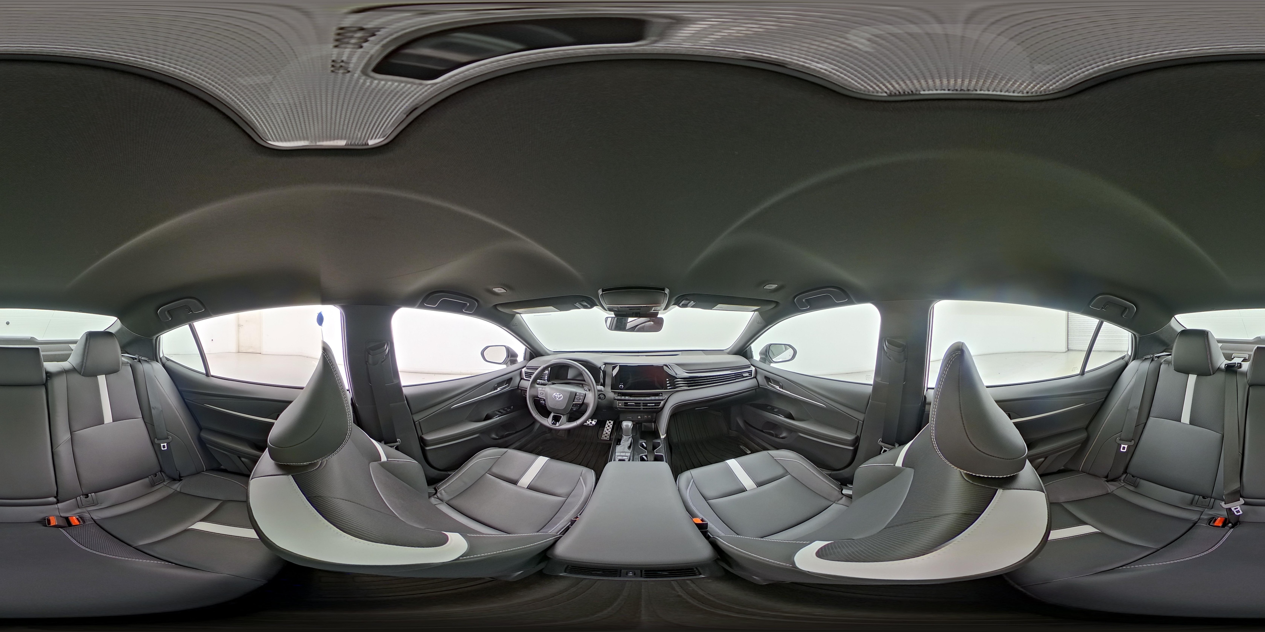 2025 Toyota Camry SE - Photo 25