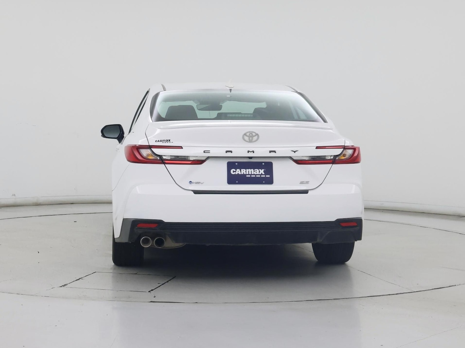 2025 Toyota Camry SE - Photo 7