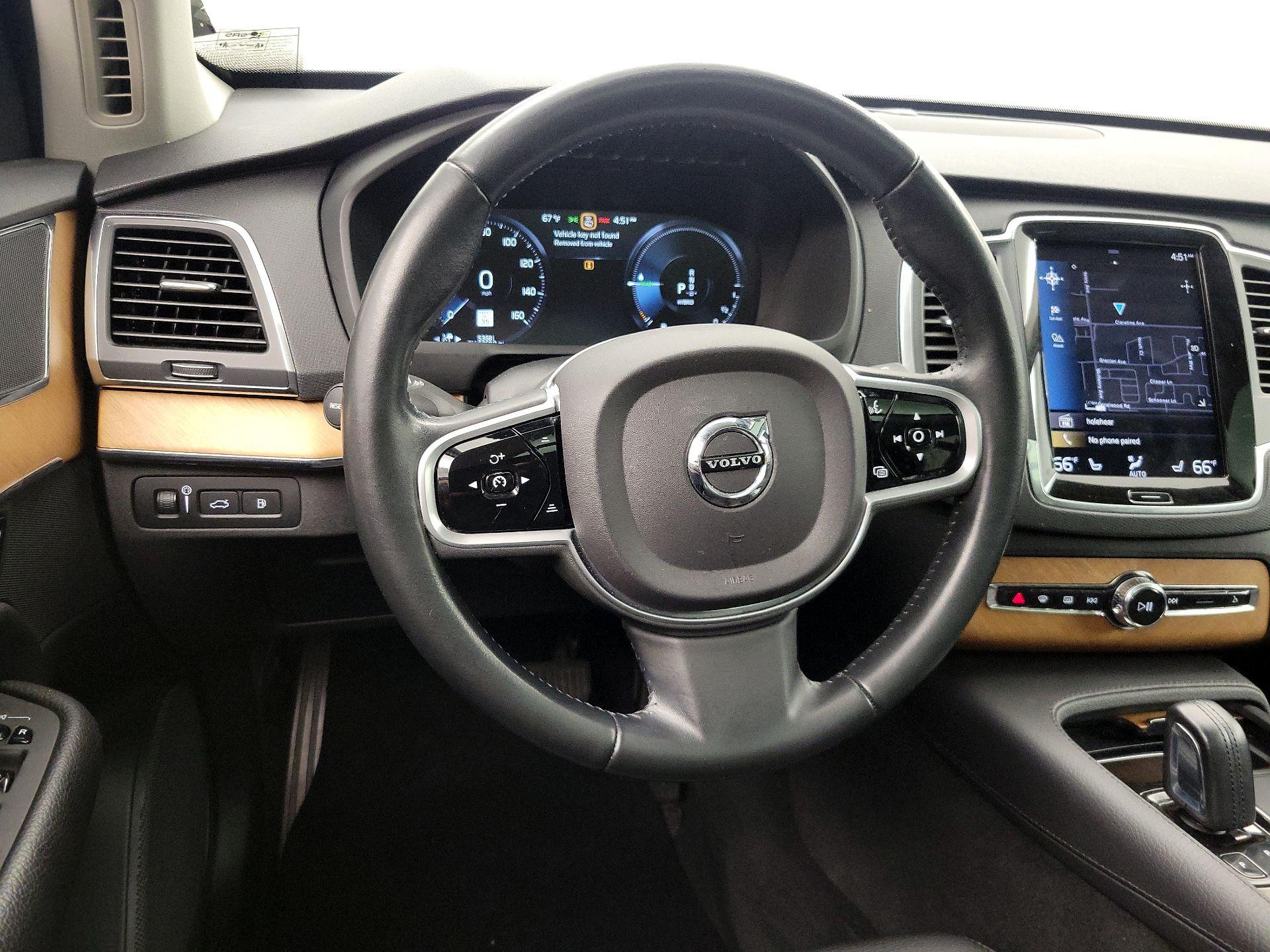 Thumbnail: 2021 Volvo XC90 - 10