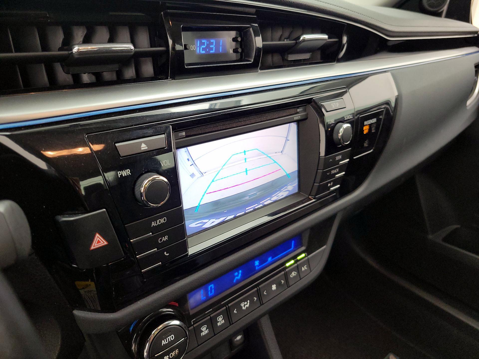 Thumbnail: 2016 Toyota Corolla - 14