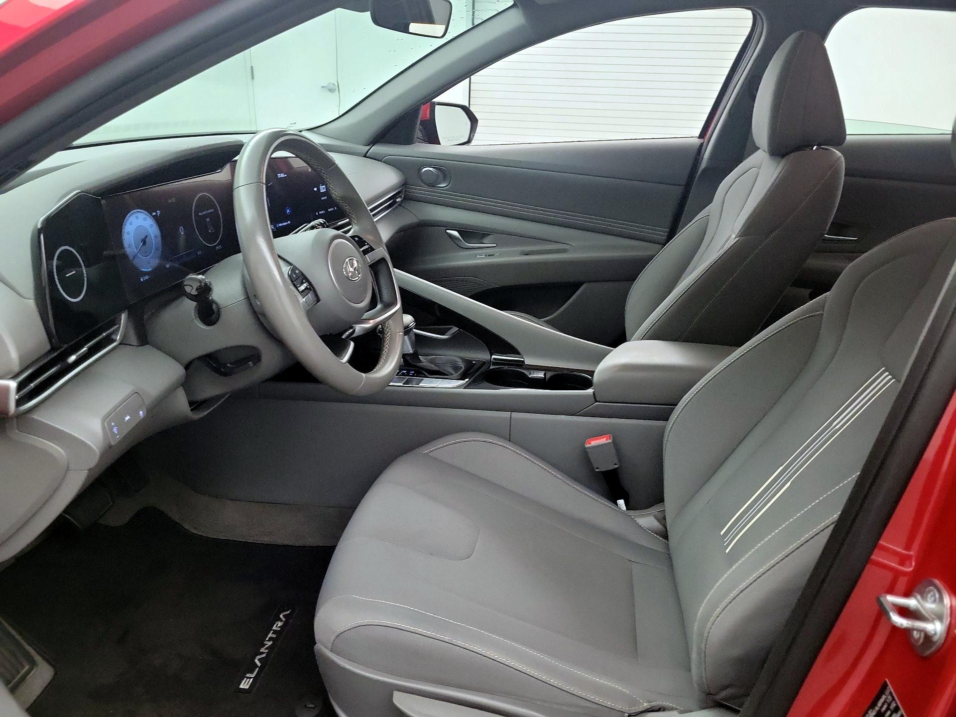 Thumbnail: 2023 Hyundai Elantra - 11