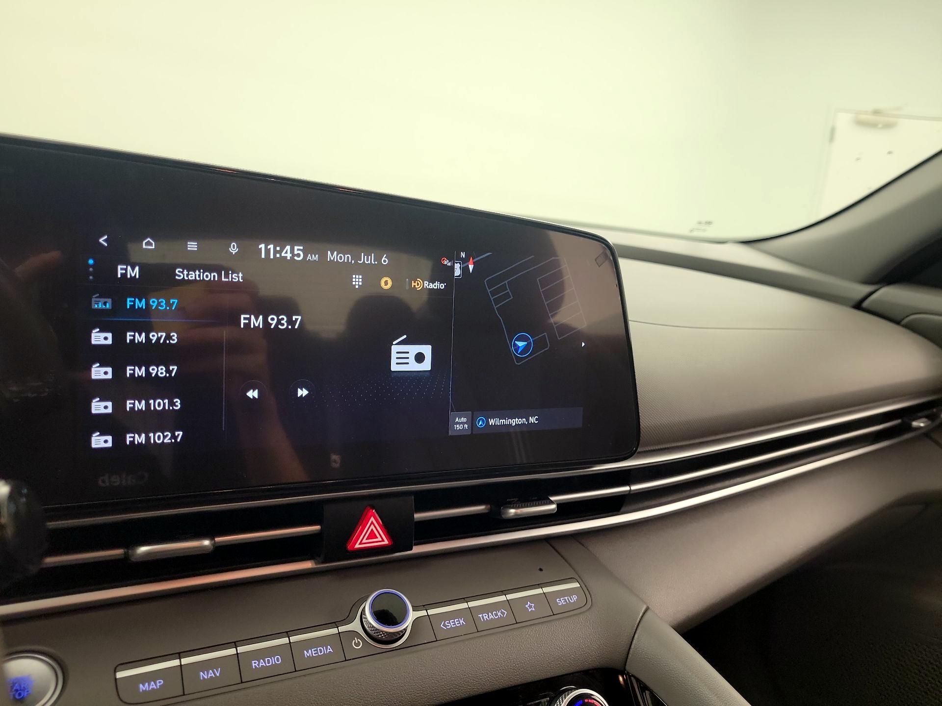 Thumbnail: 2023 Hyundai Elantra - 16
