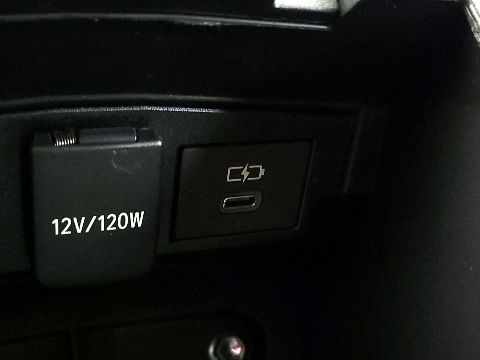 2026 Toyota Corolla SE - Photo 18