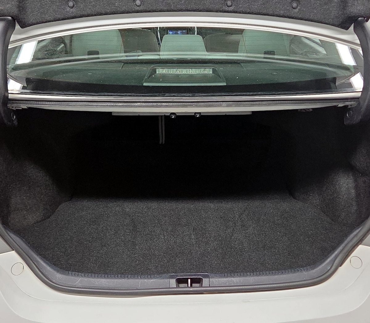 Trunk/Cargo (Seats Up)