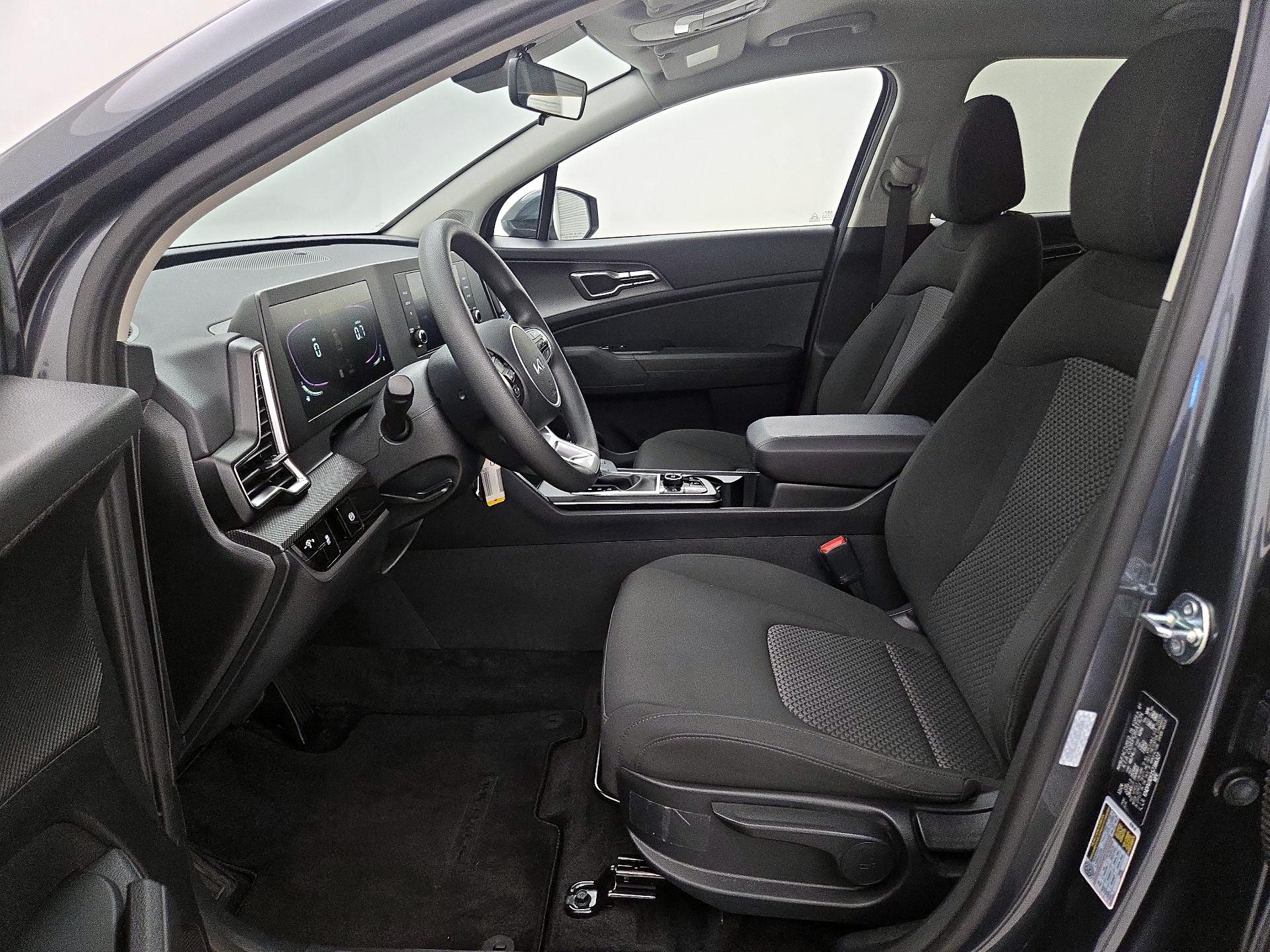 Thumbnail: 2025 Kia Sportage - 11