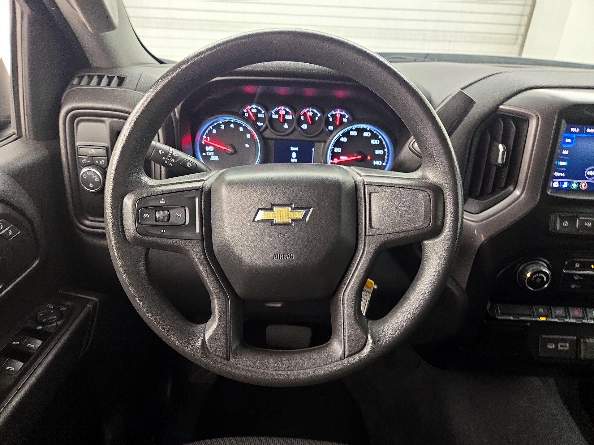 Thumbnail: 2021 Chevrolet Silverado 1500 - 10