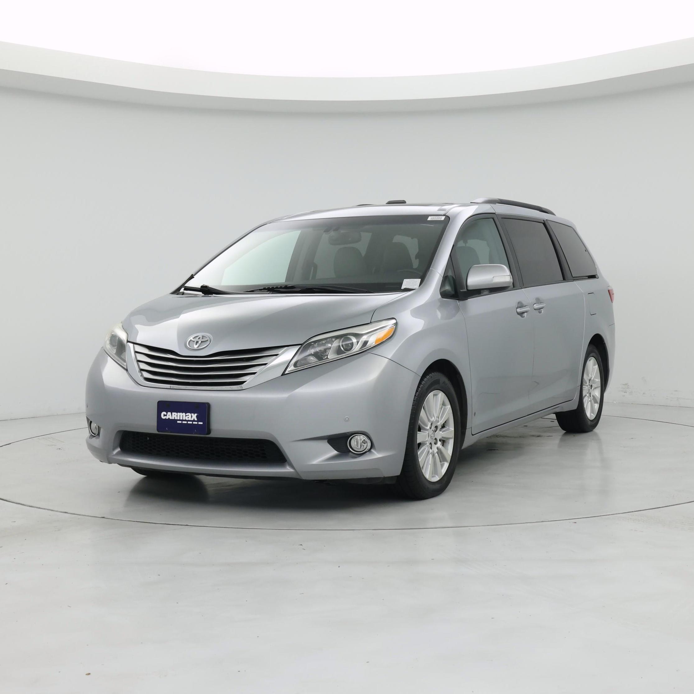 Thumbnail: 2017 Toyota Sienna - 4