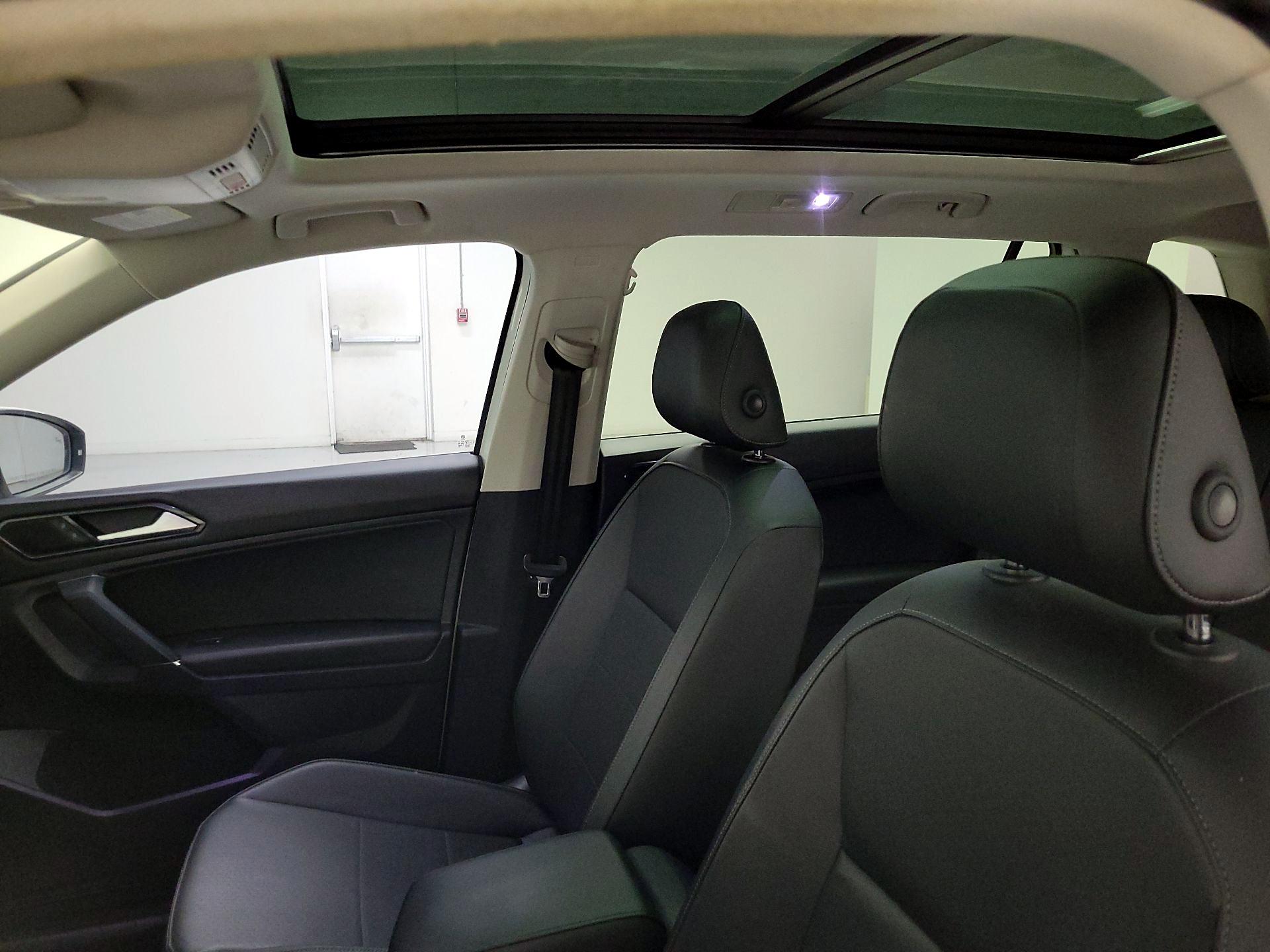 Thumbnail: 2018 Volkswagen Tiguan - 20