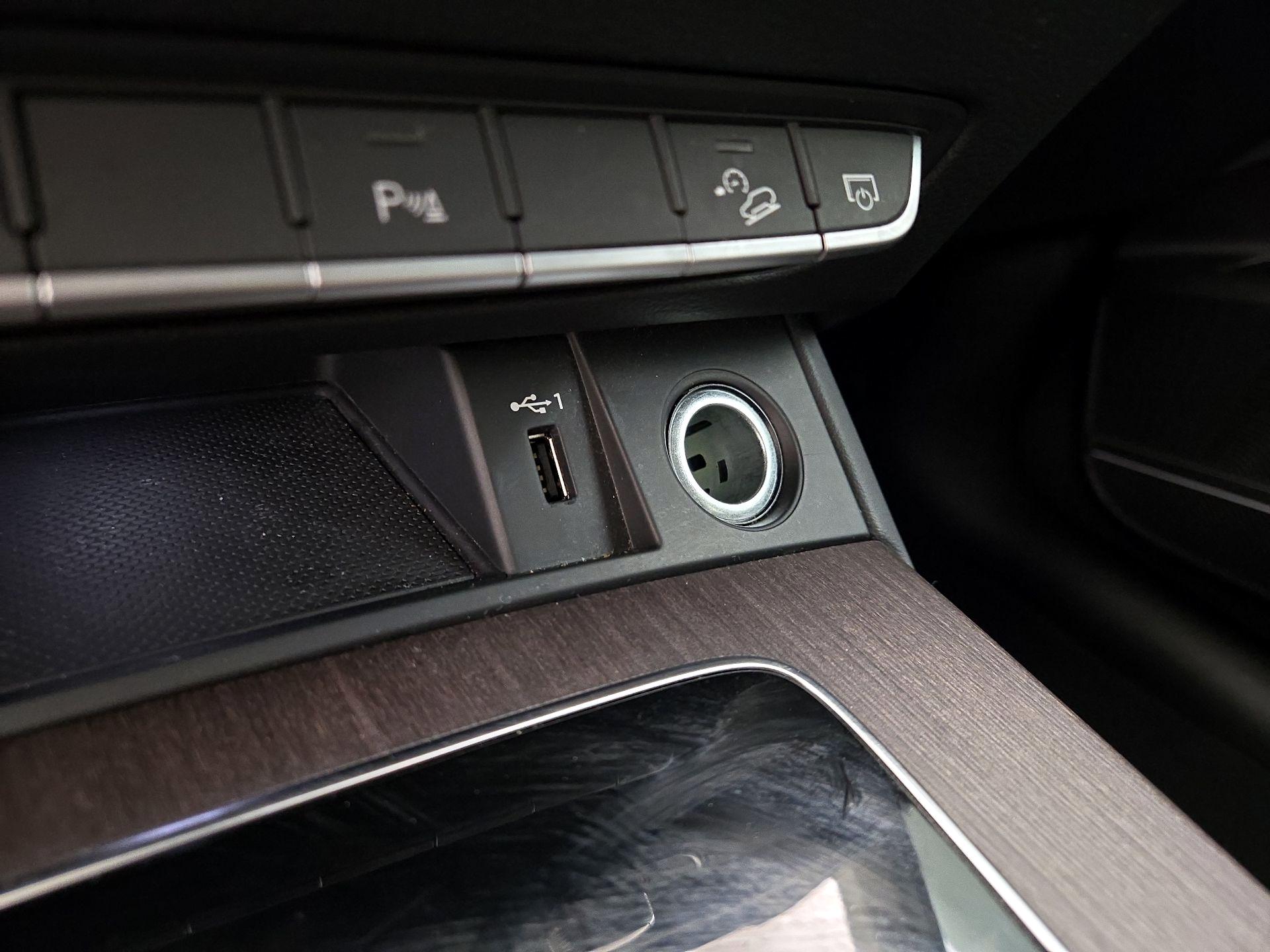 Thumbnail: 2021 Audi Q5 - 18