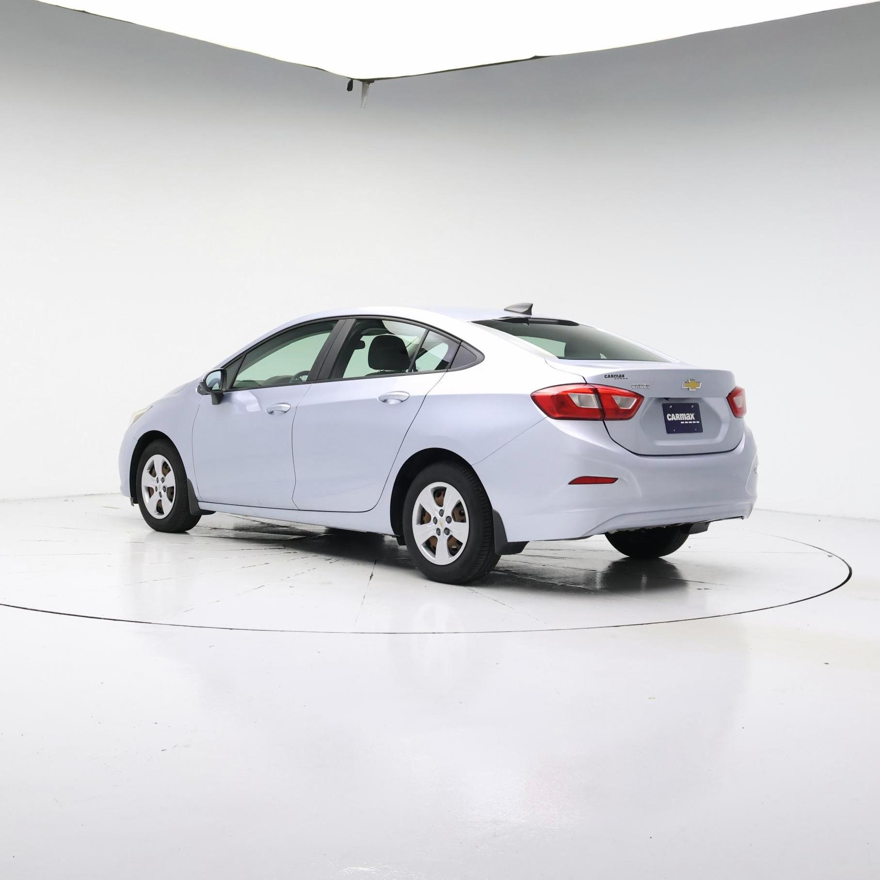 Thumbnail: 2018 Chevrolet Cruze - 2
