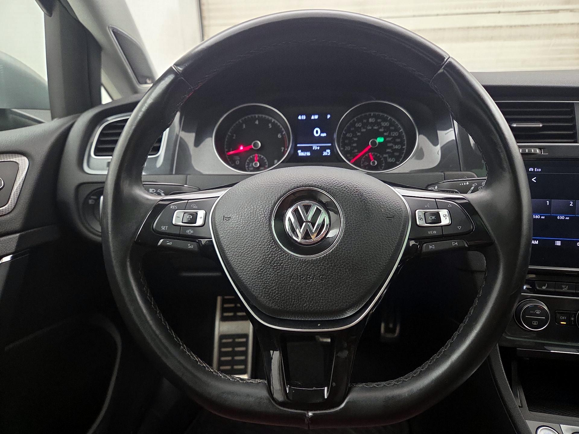 Thumbnail: 2019 Volkswagen Golf - 10