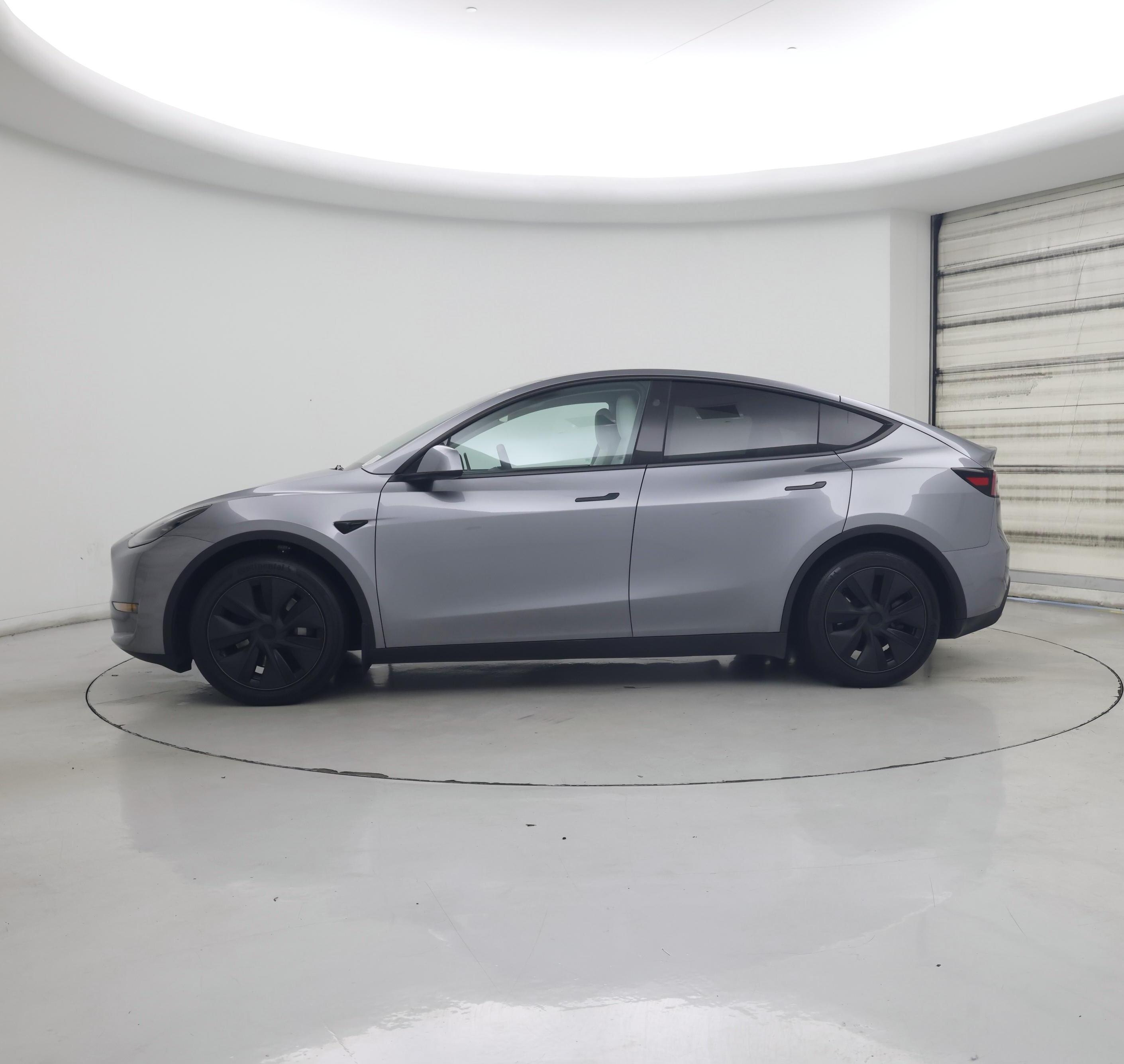 Thumbnail: 2025 Tesla Model Y - 3