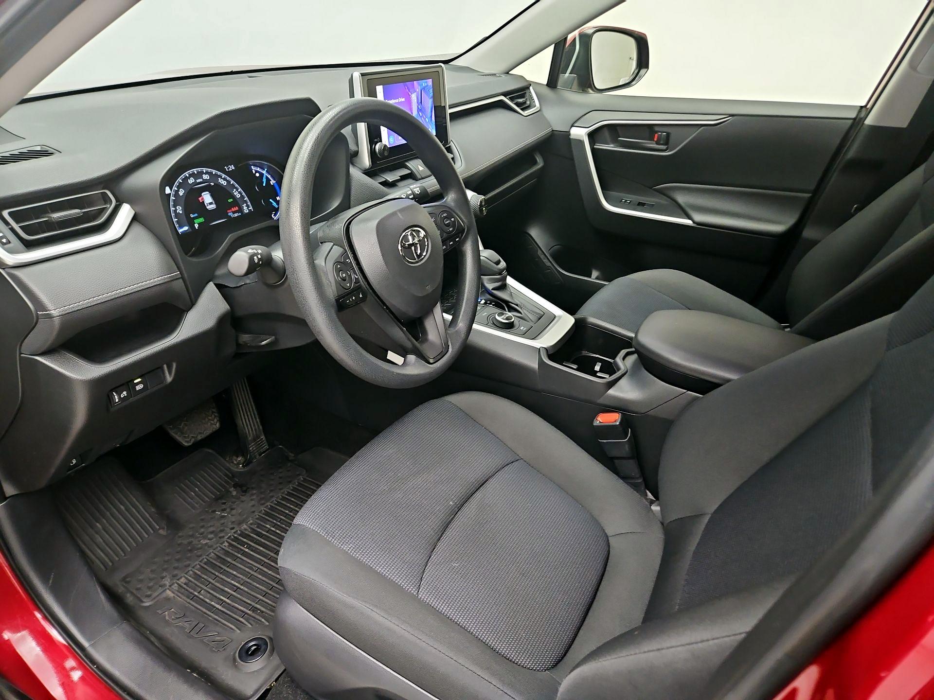 Thumbnail: 2025 Toyota RAV4 - 11