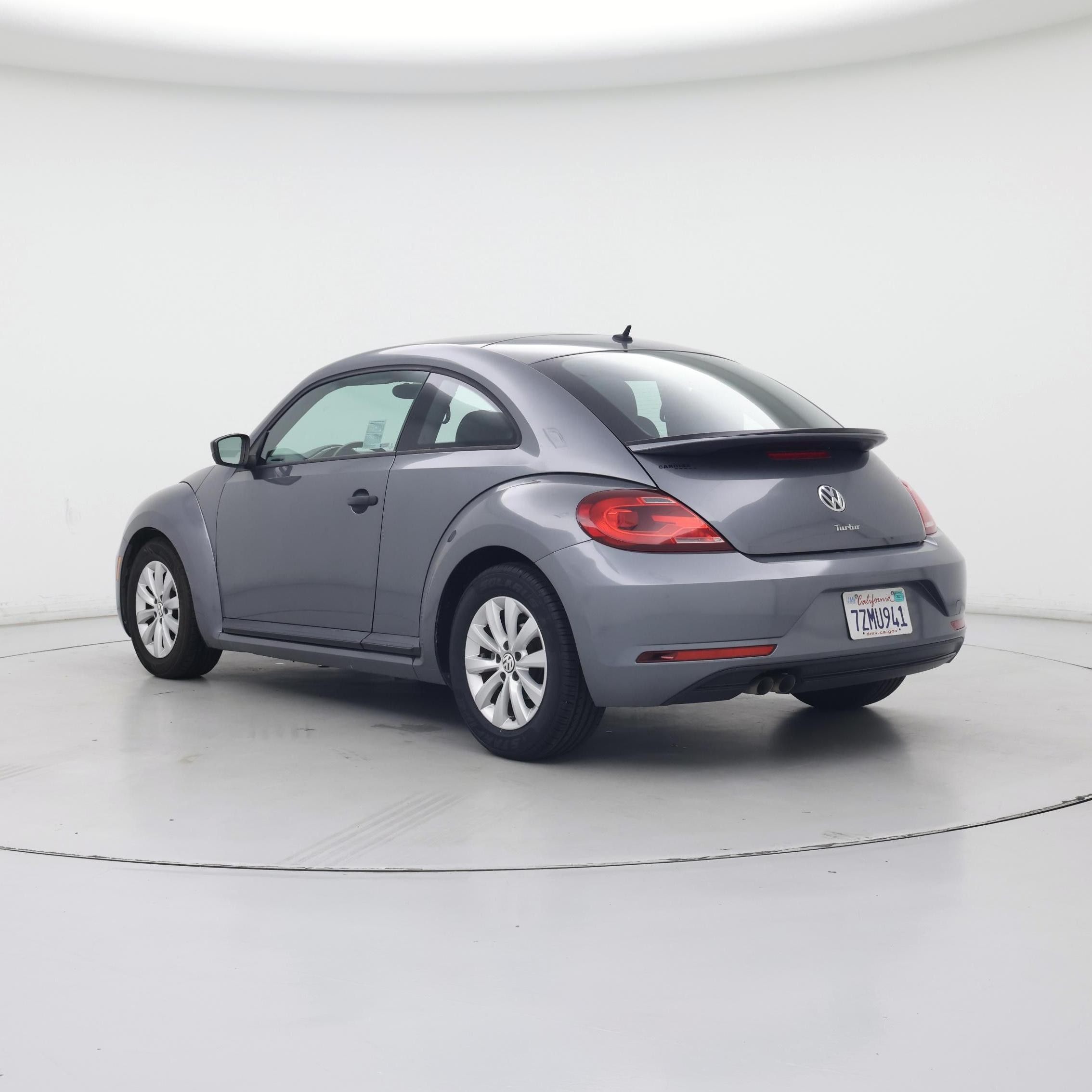 Thumbnail: 2018 Volkswagen Beetle - 2