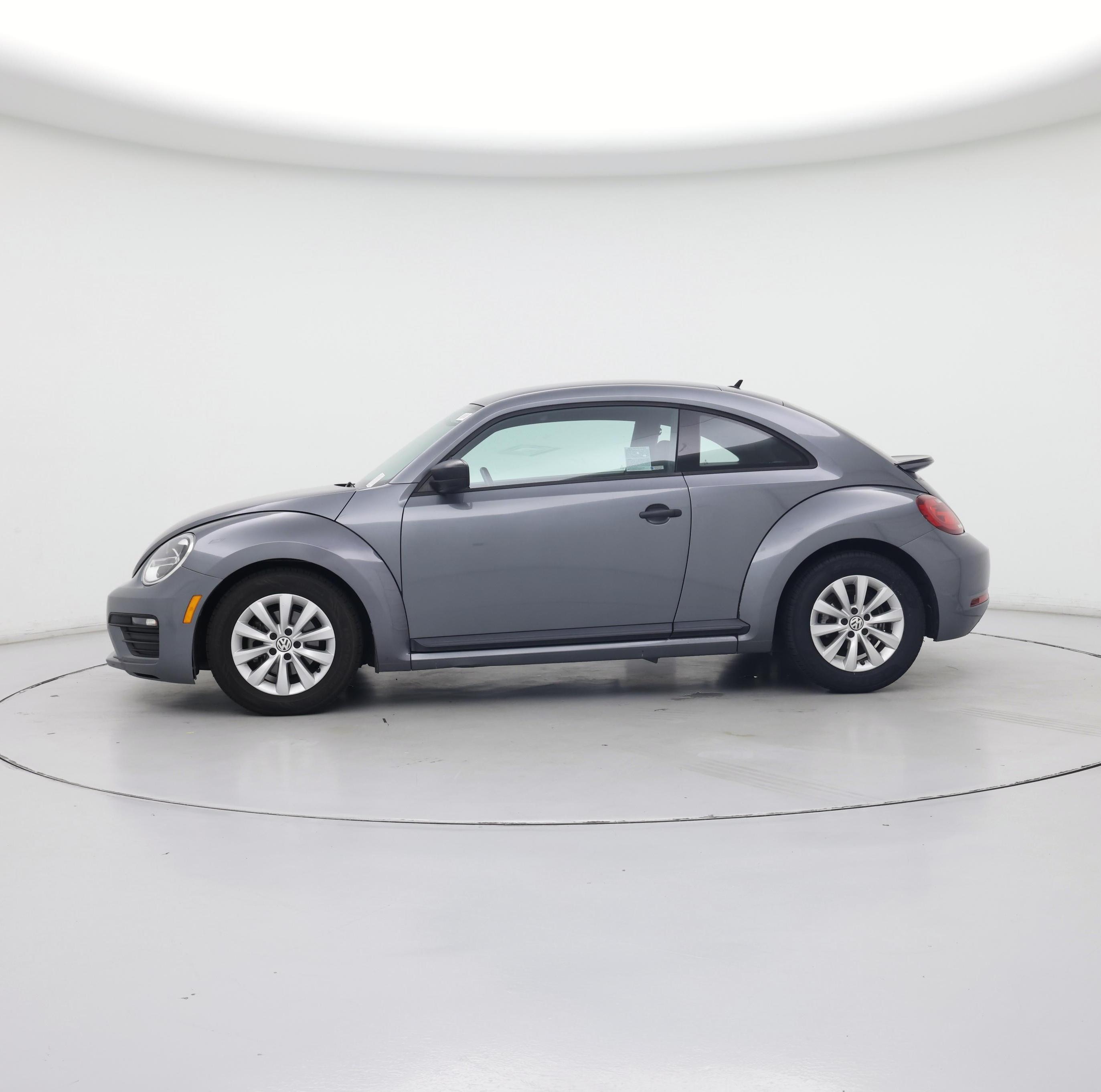 Thumbnail: 2018 Volkswagen Beetle - 3