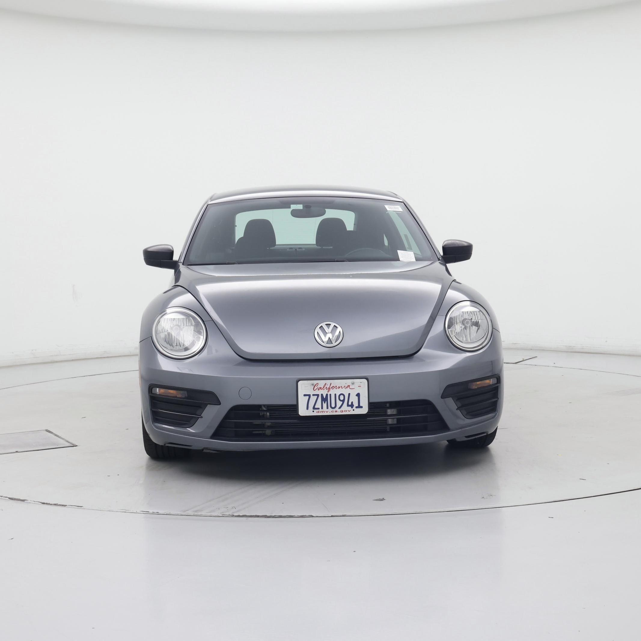 Thumbnail: 2018 Volkswagen Beetle - 5