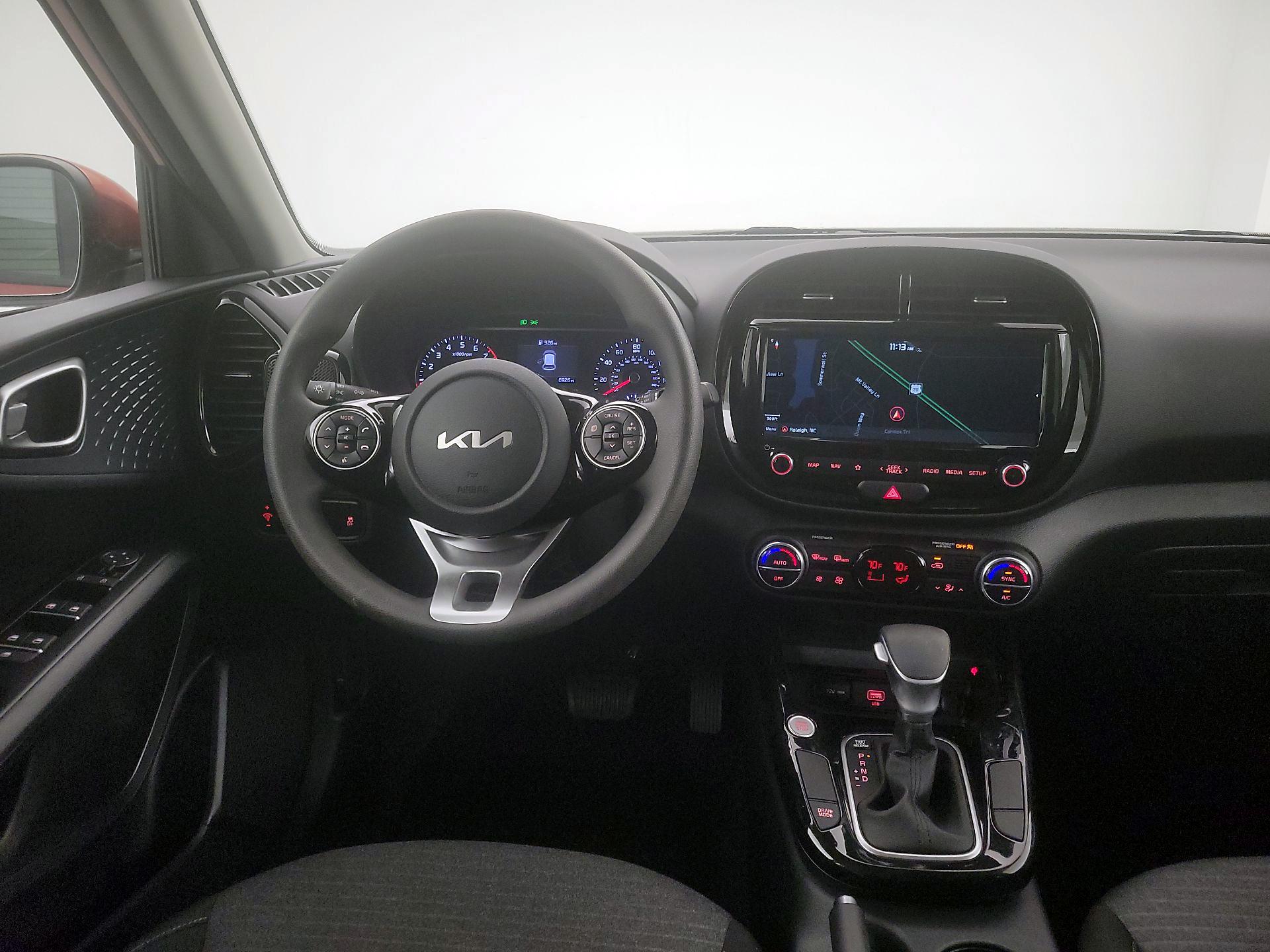 Thumbnail: 2022 Kia Soul - 10