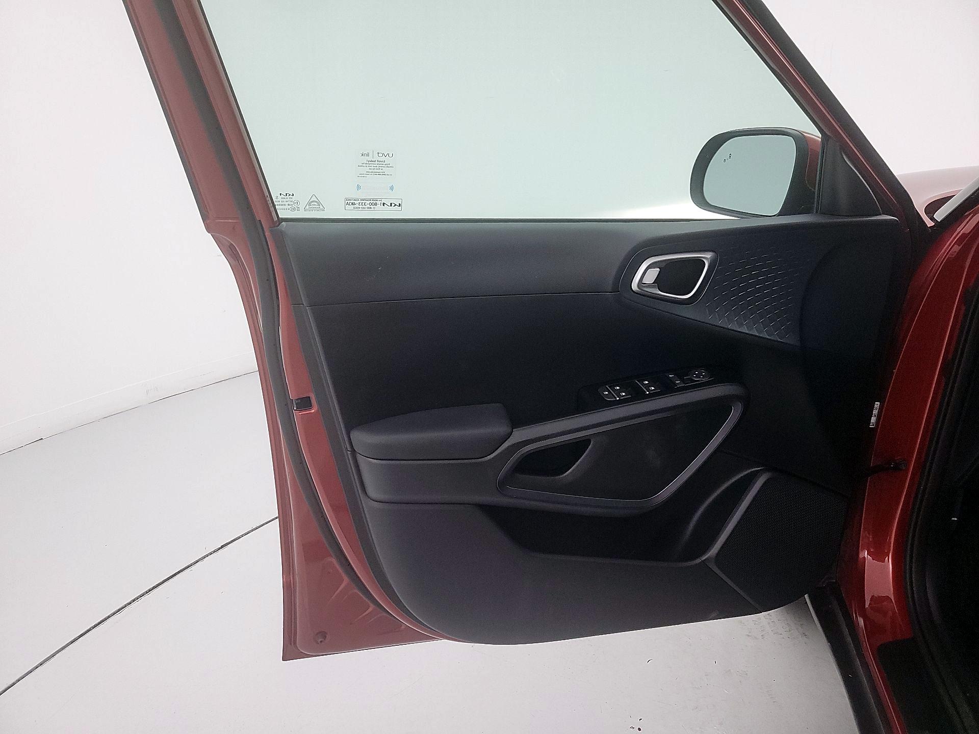 Thumbnail: 2022 Kia Soul - 12