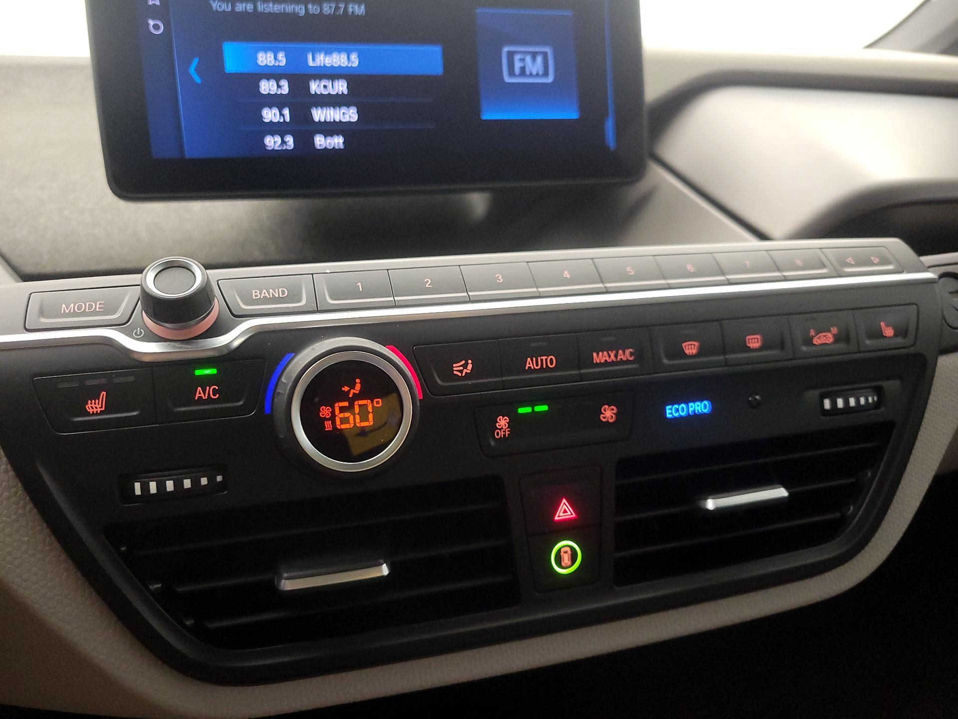 Thumbnail: 2018 BMW i3 - 16