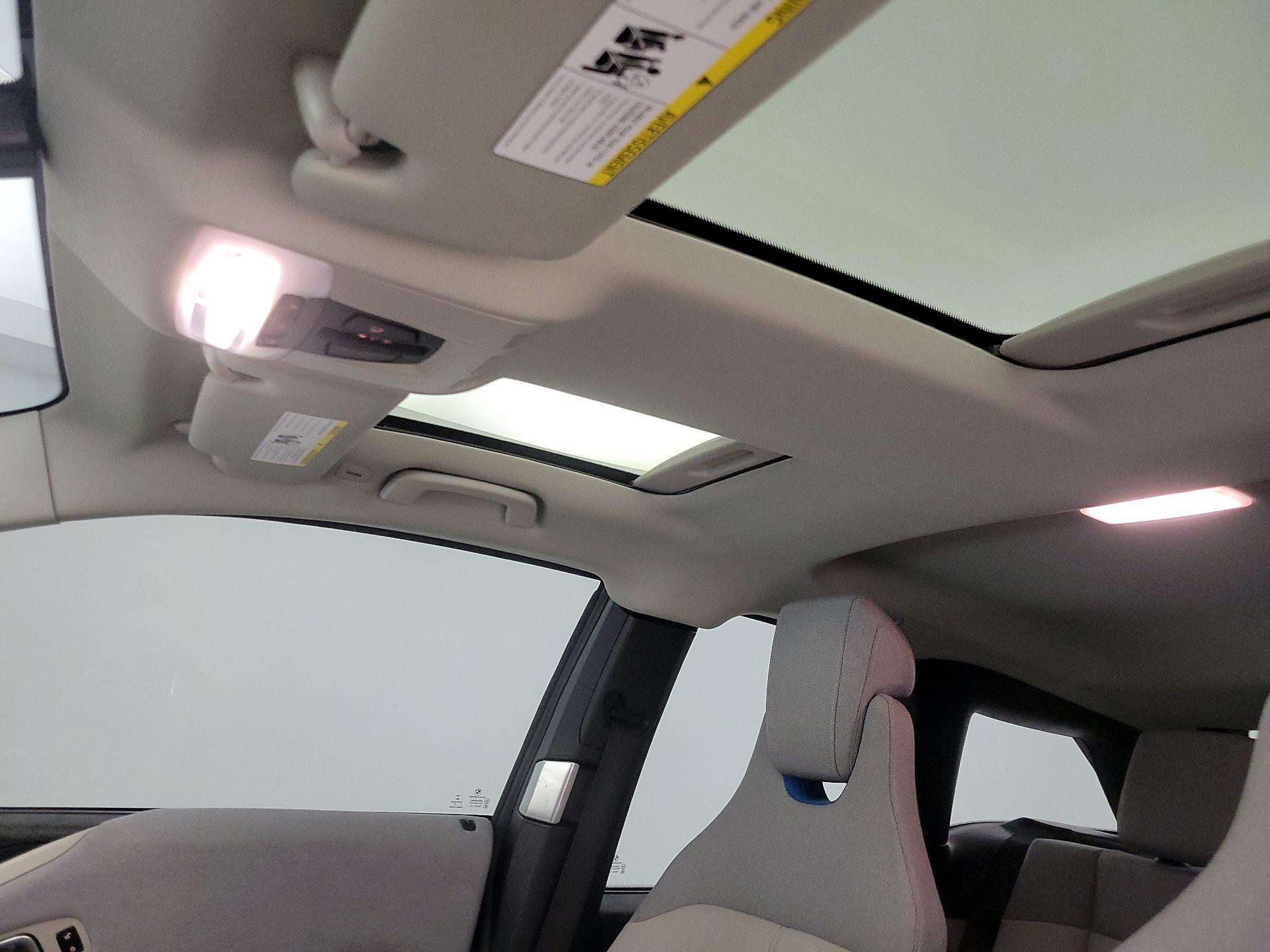 Thumbnail: 2018 BMW i3 - 18