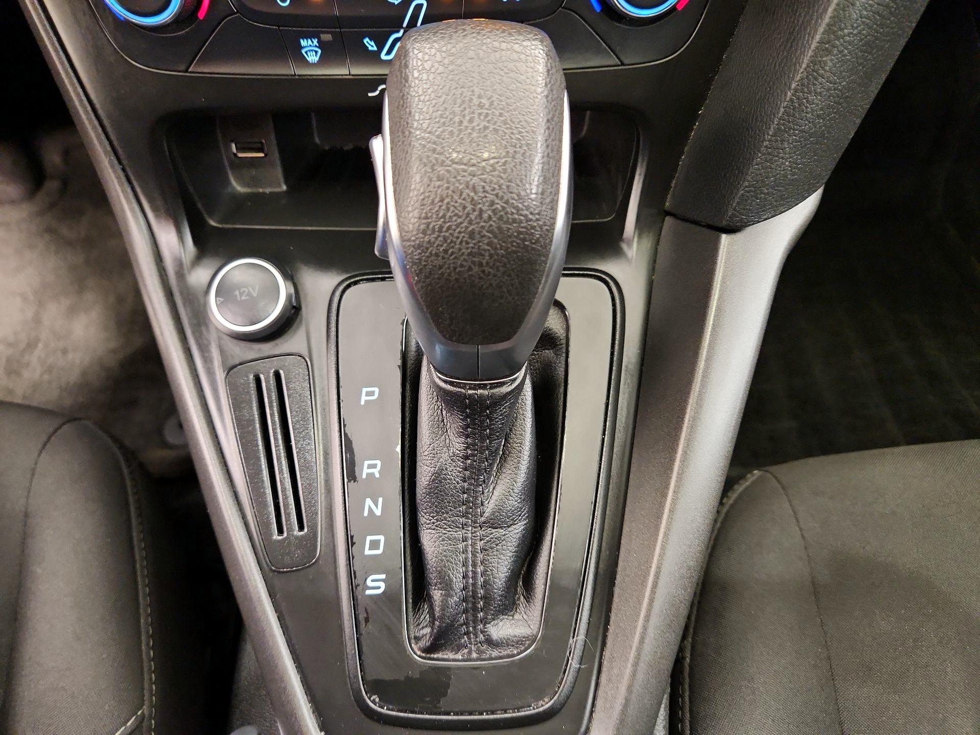 Thumbnail: 2017 Ford Focus - 17