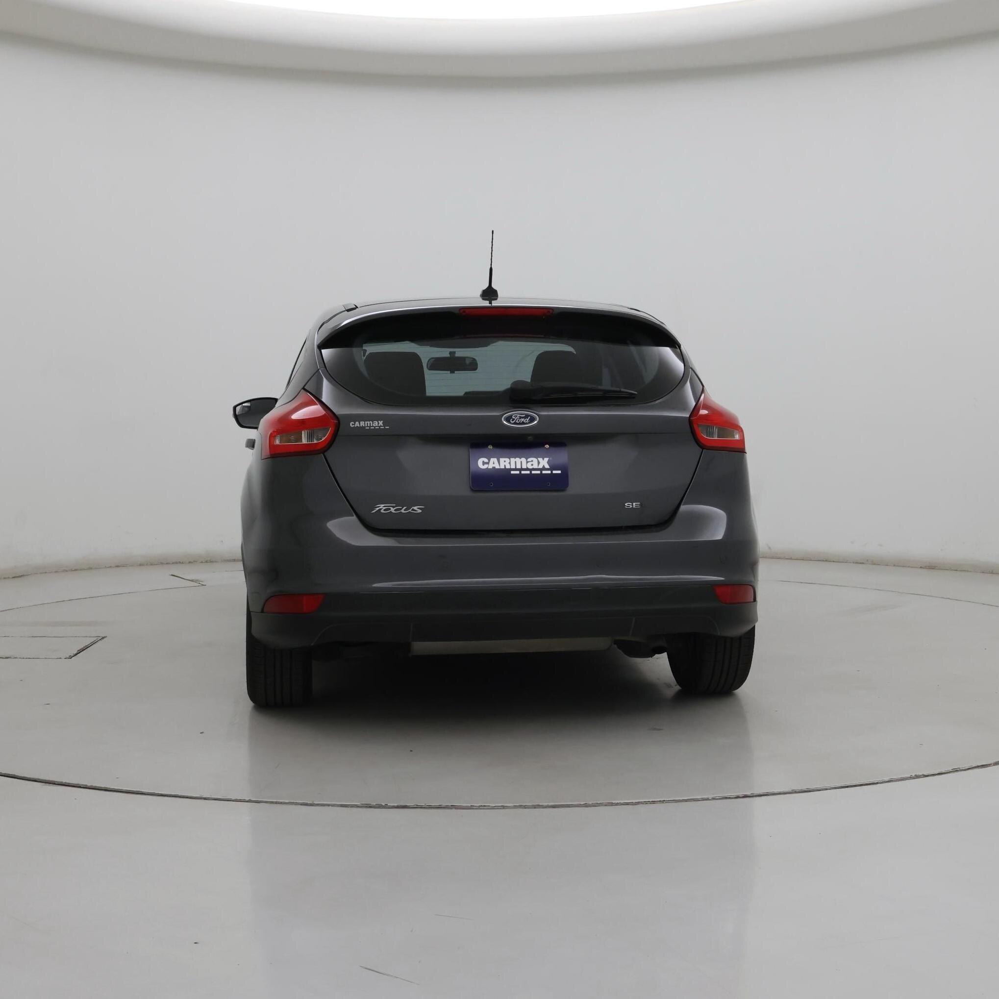 Thumbnail: 2017 Ford Focus - 6
