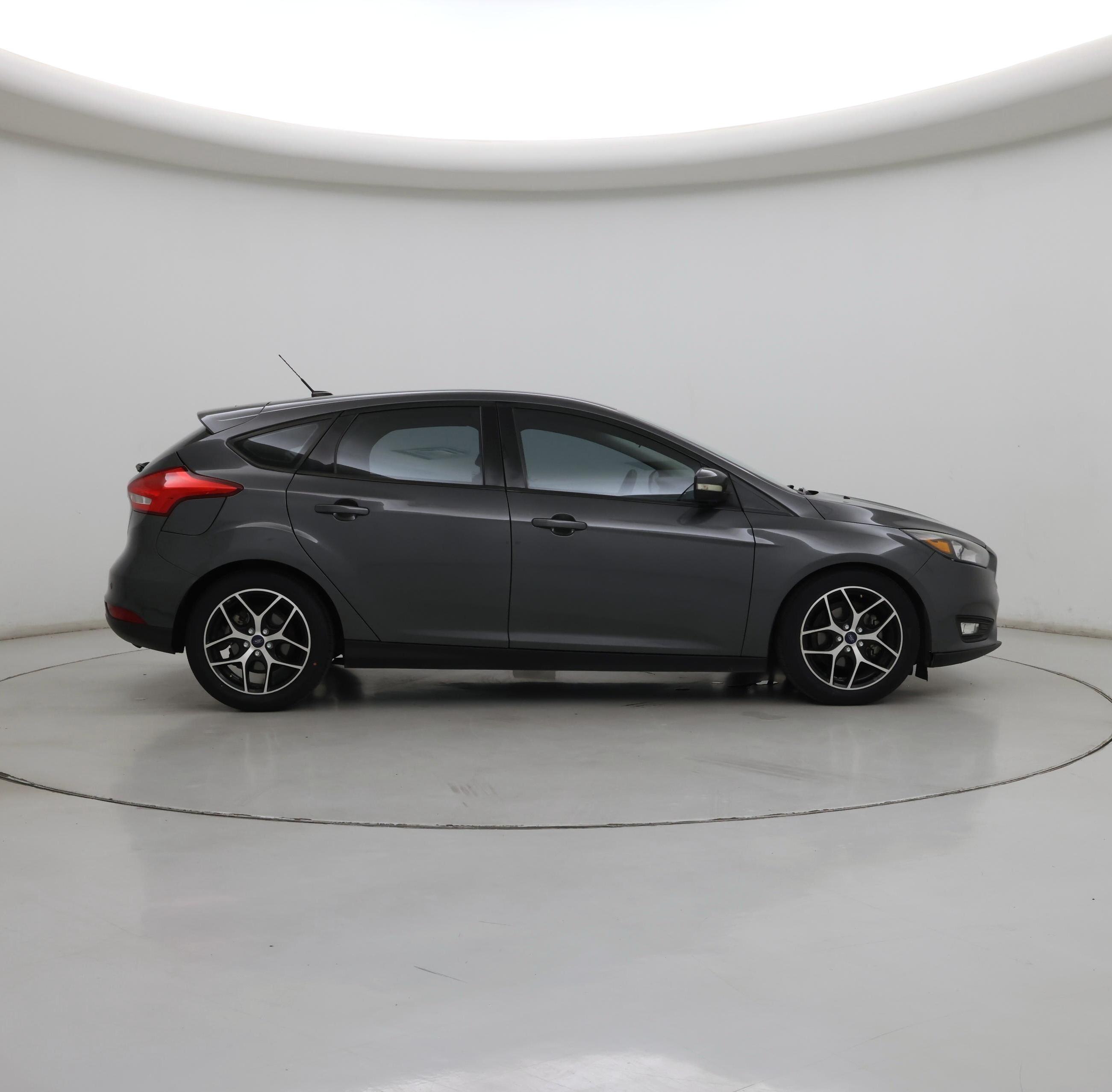 Thumbnail: 2017 Ford Focus - 7