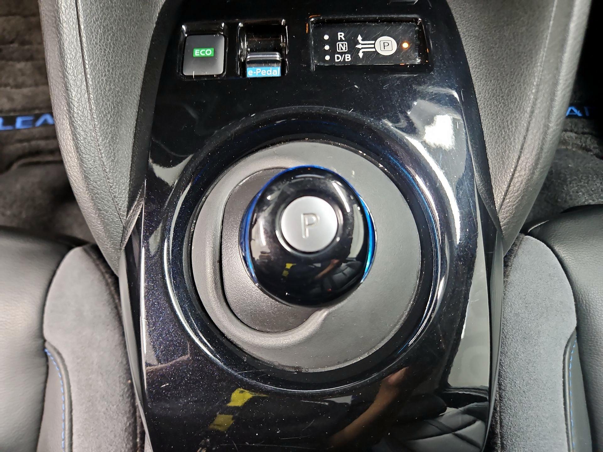 Thumbnail: 2019 Nissan Leaf - 18