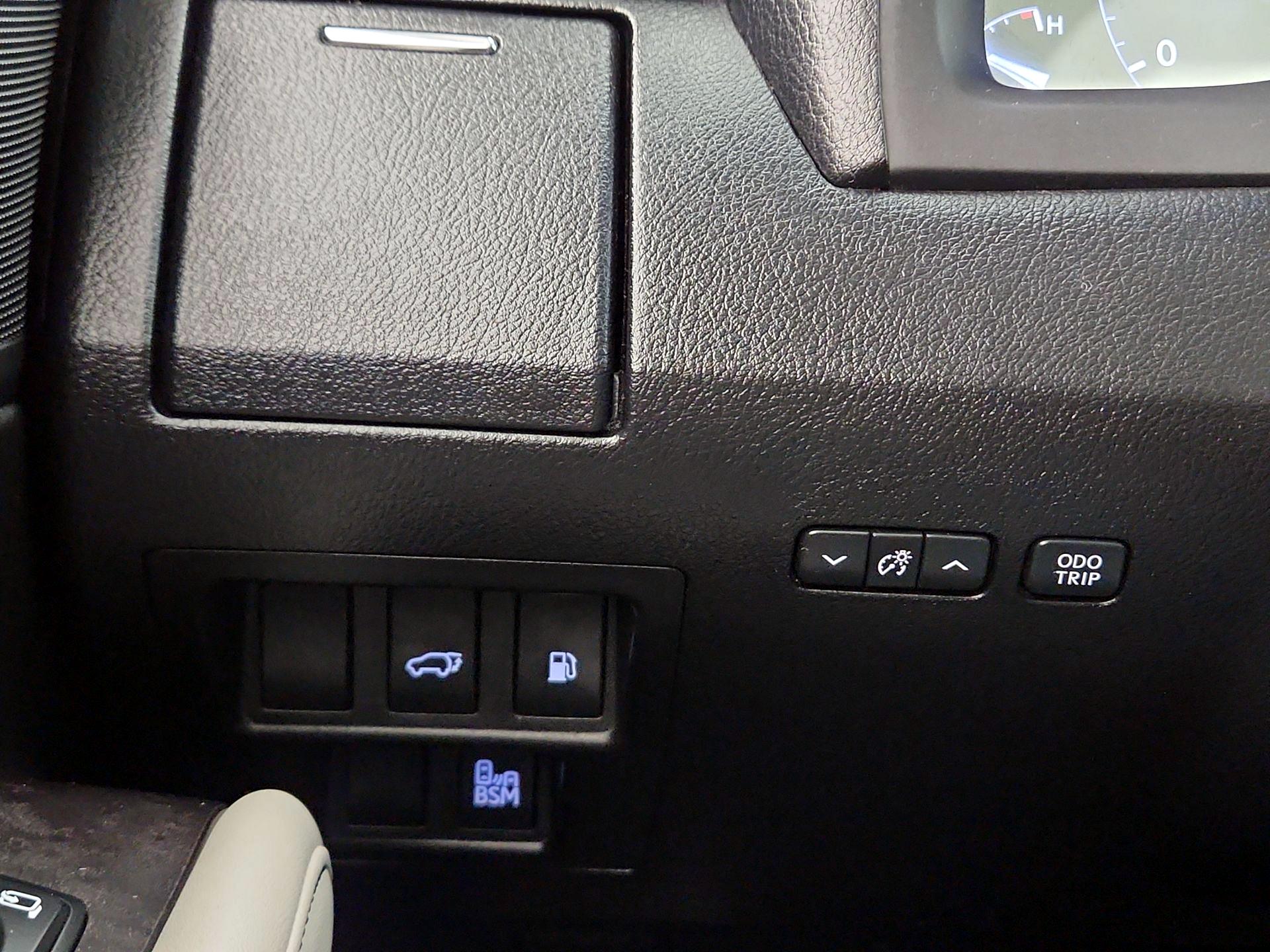 Thumbnail: 2015 Lexus RX - 13