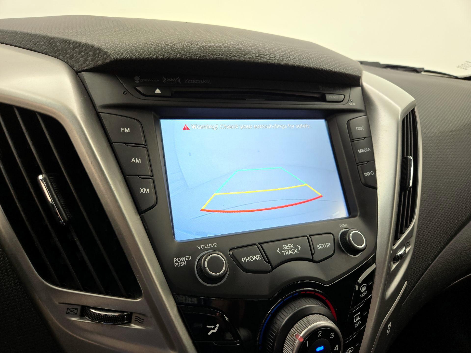 Thumbnail: 2015 Hyundai Veloster - 14