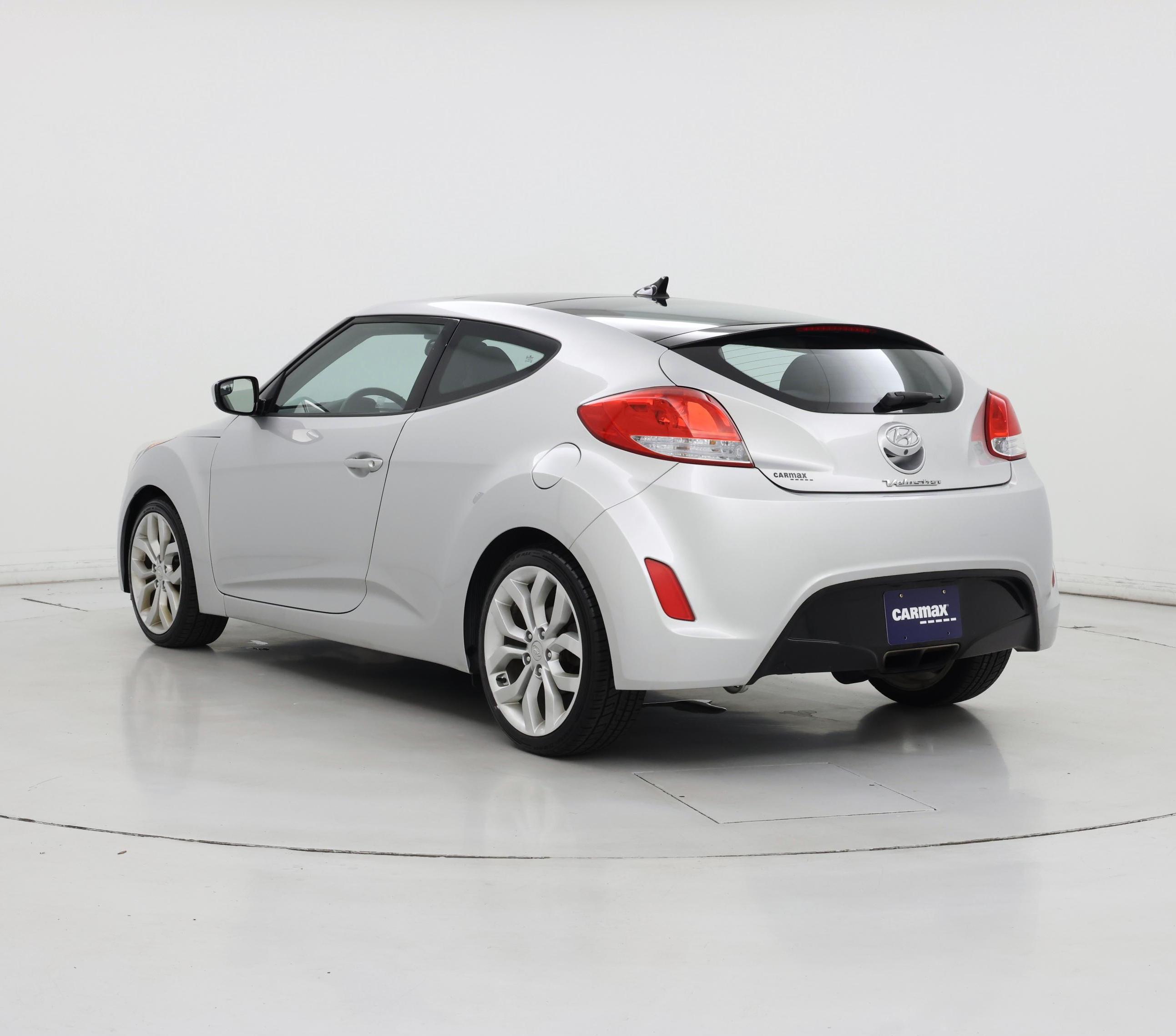 Thumbnail: 2015 Hyundai Veloster - 2