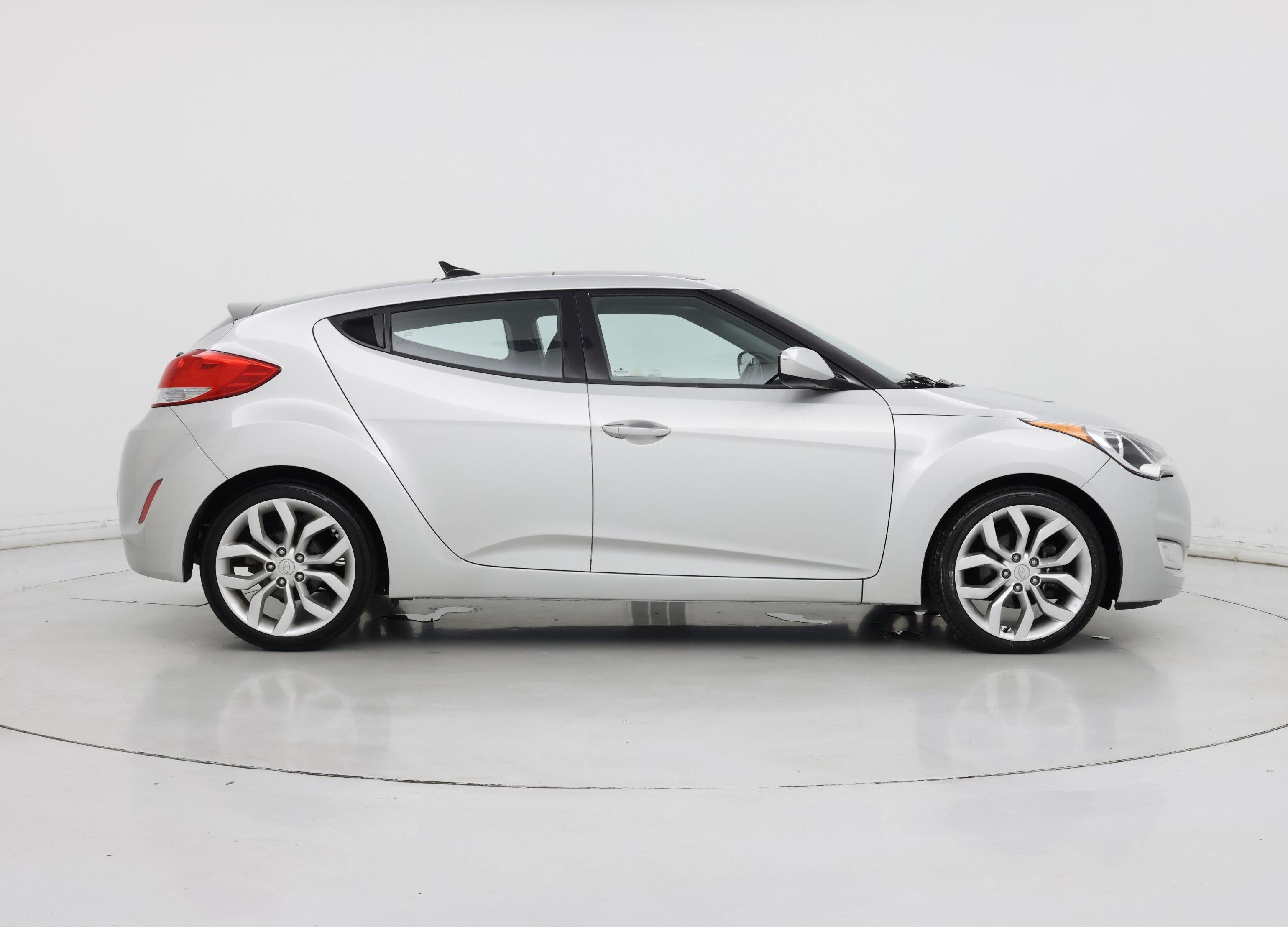 Thumbnail: 2015 Hyundai Veloster - 7