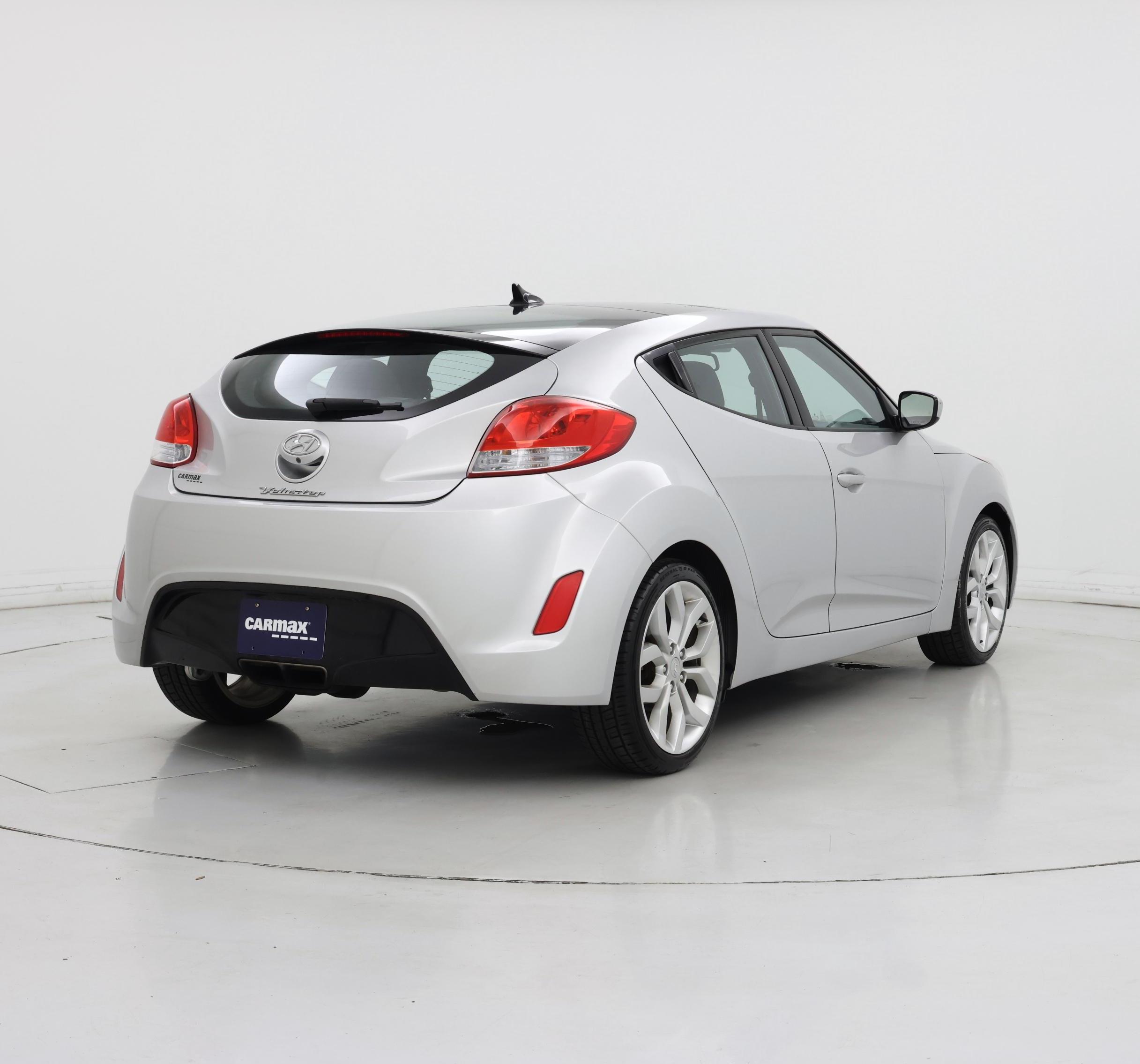 Thumbnail: 2015 Hyundai Veloster - 8