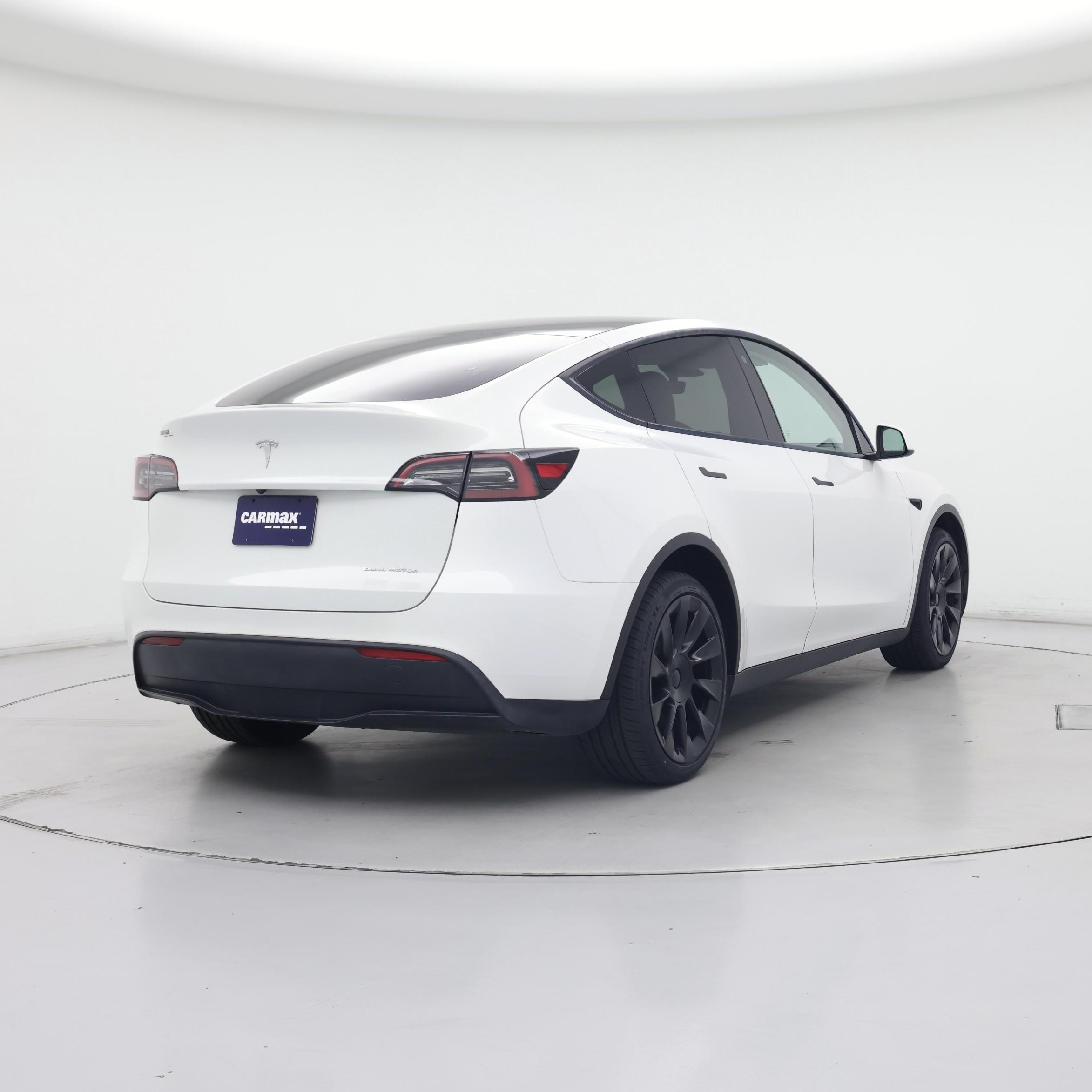 Thumbnail: 2023 Tesla Model Y - 8