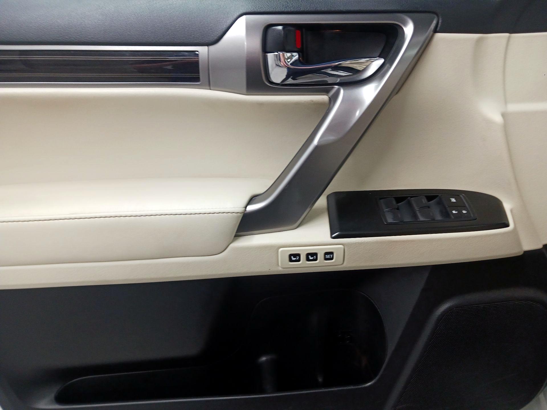 Thumbnail: 2022 Lexus GX - 12