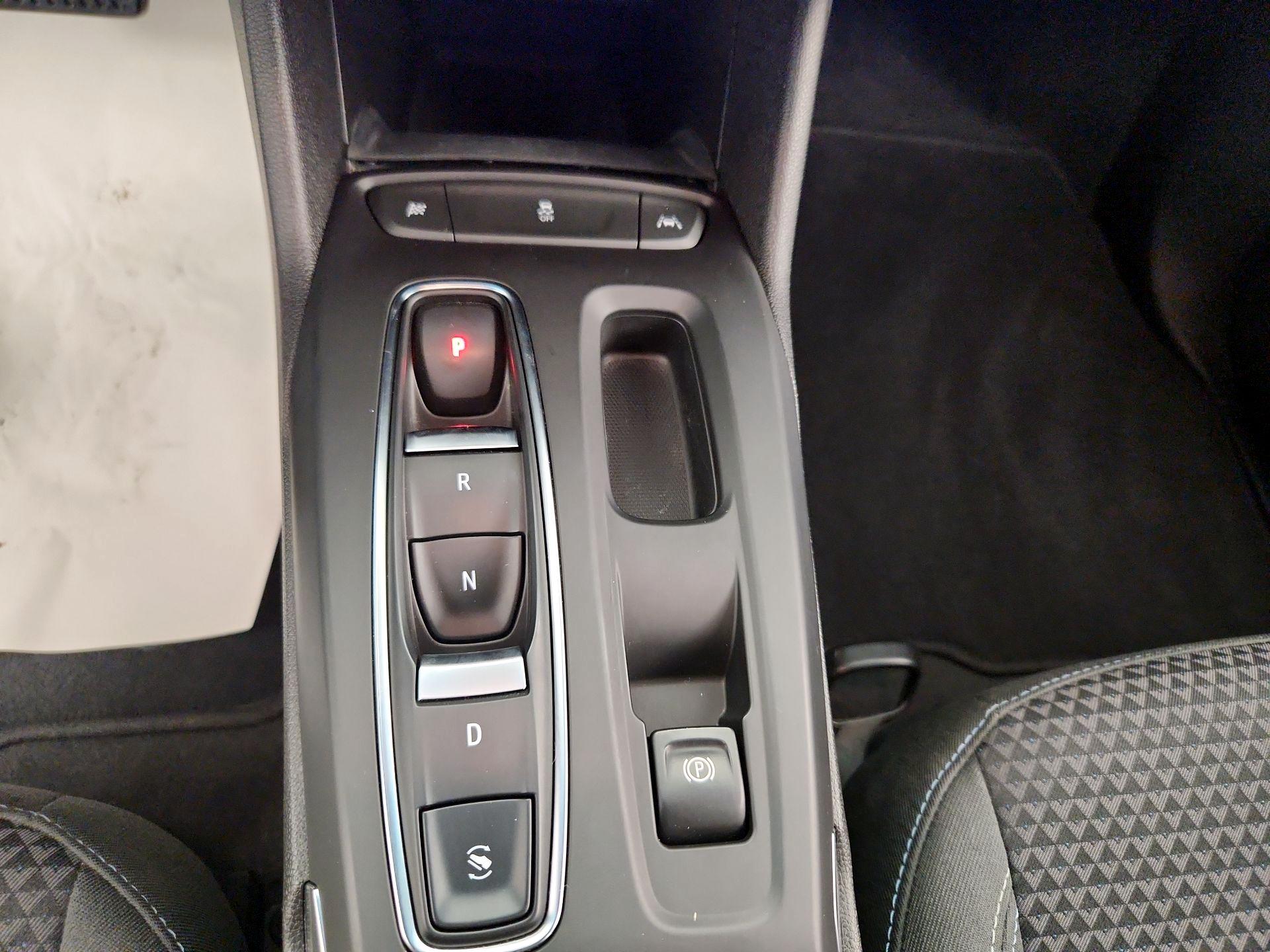 Thumbnail: 2022 Chevrolet Bolt EV - 17